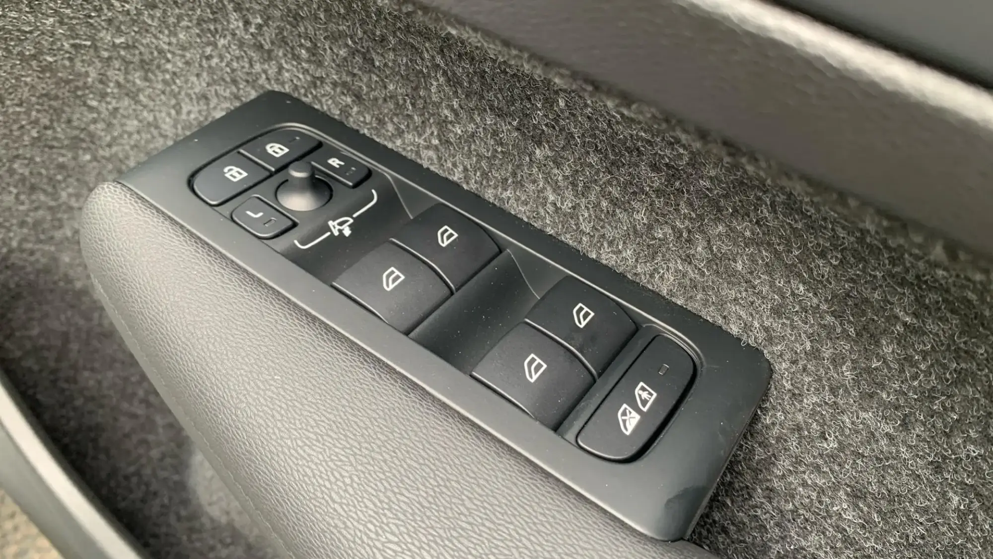 Volvo XC40 Image 24