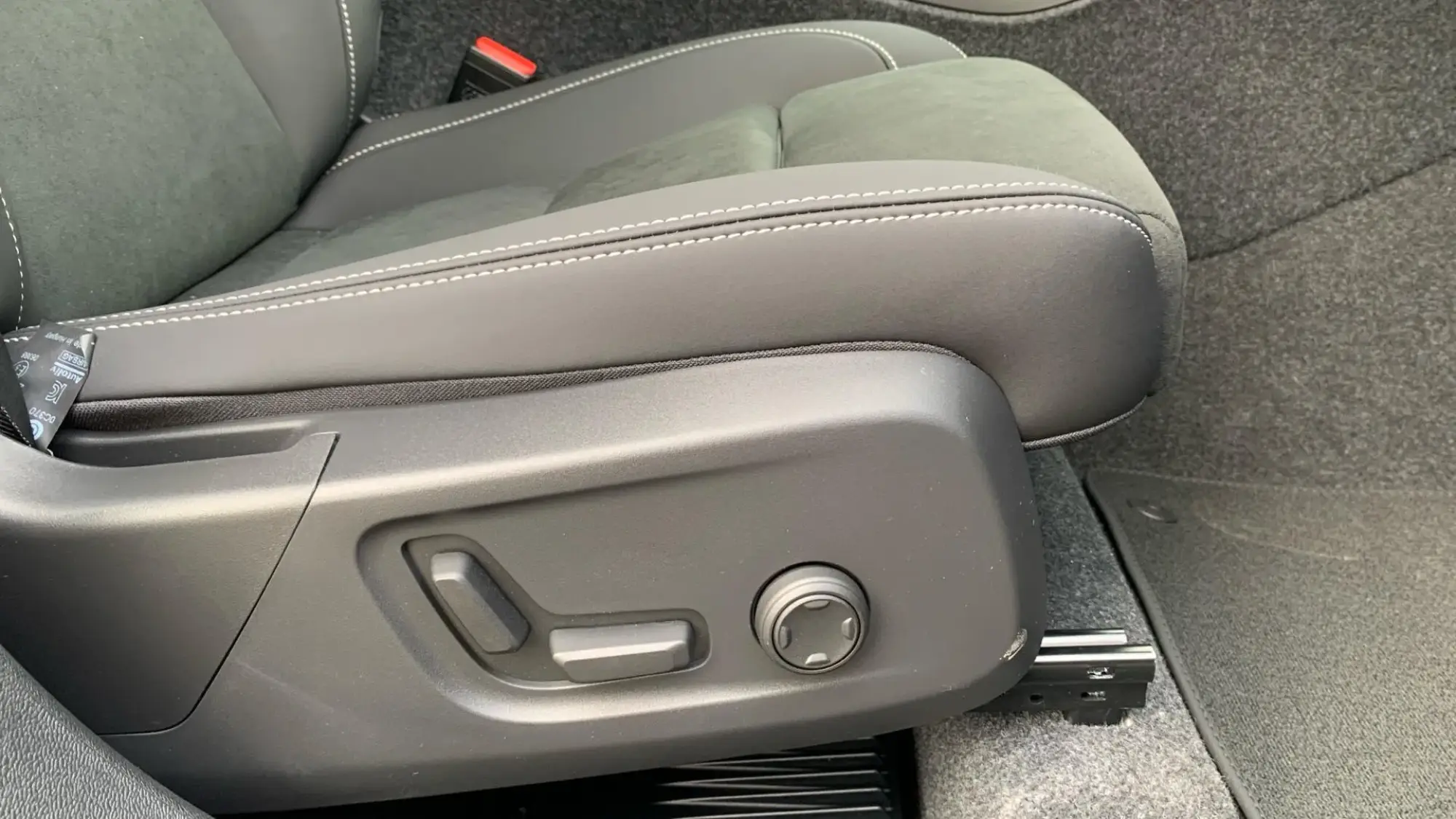 Volvo XC40 Image 30