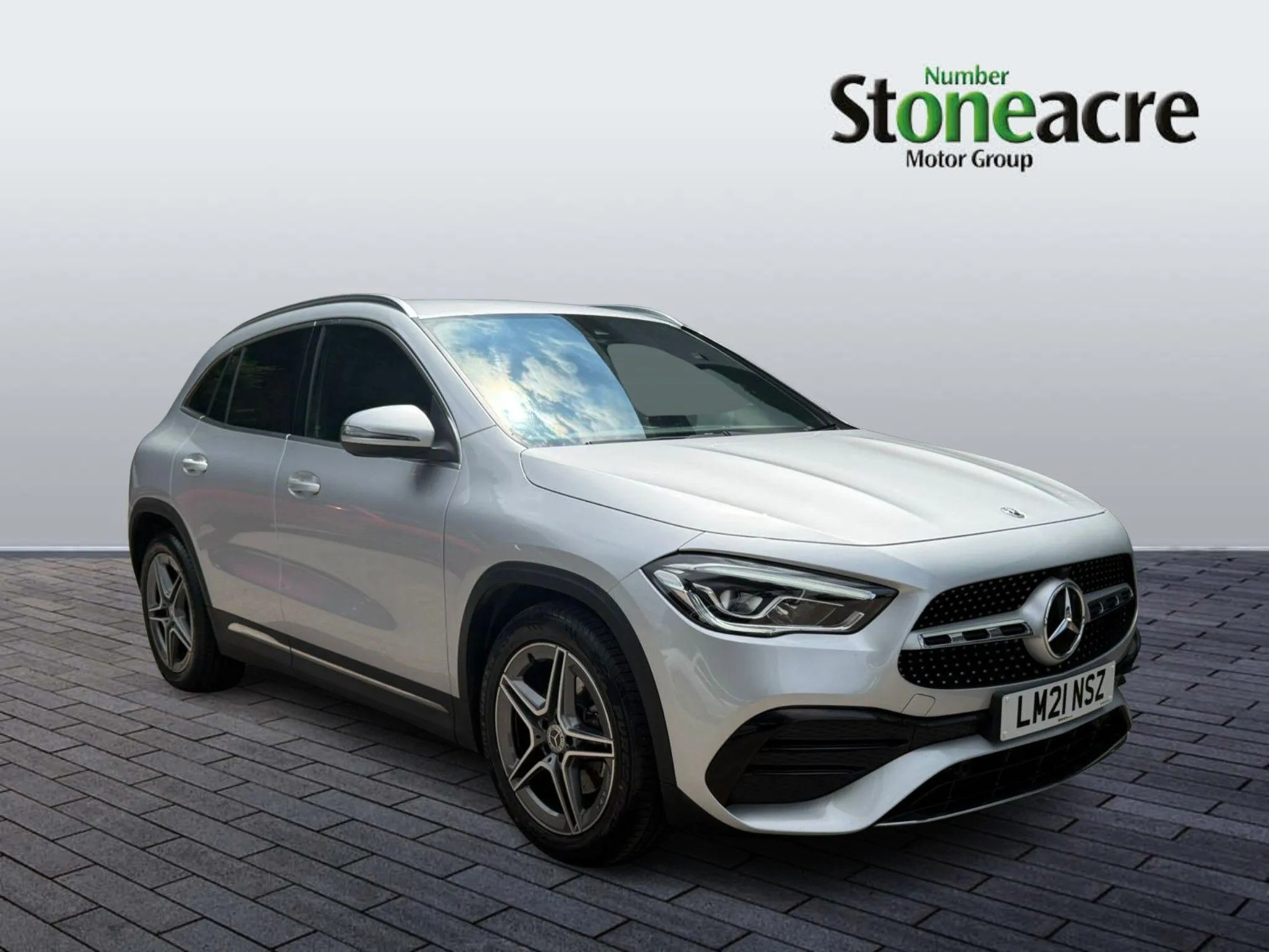 Mercedes-Benz GLA listing photo