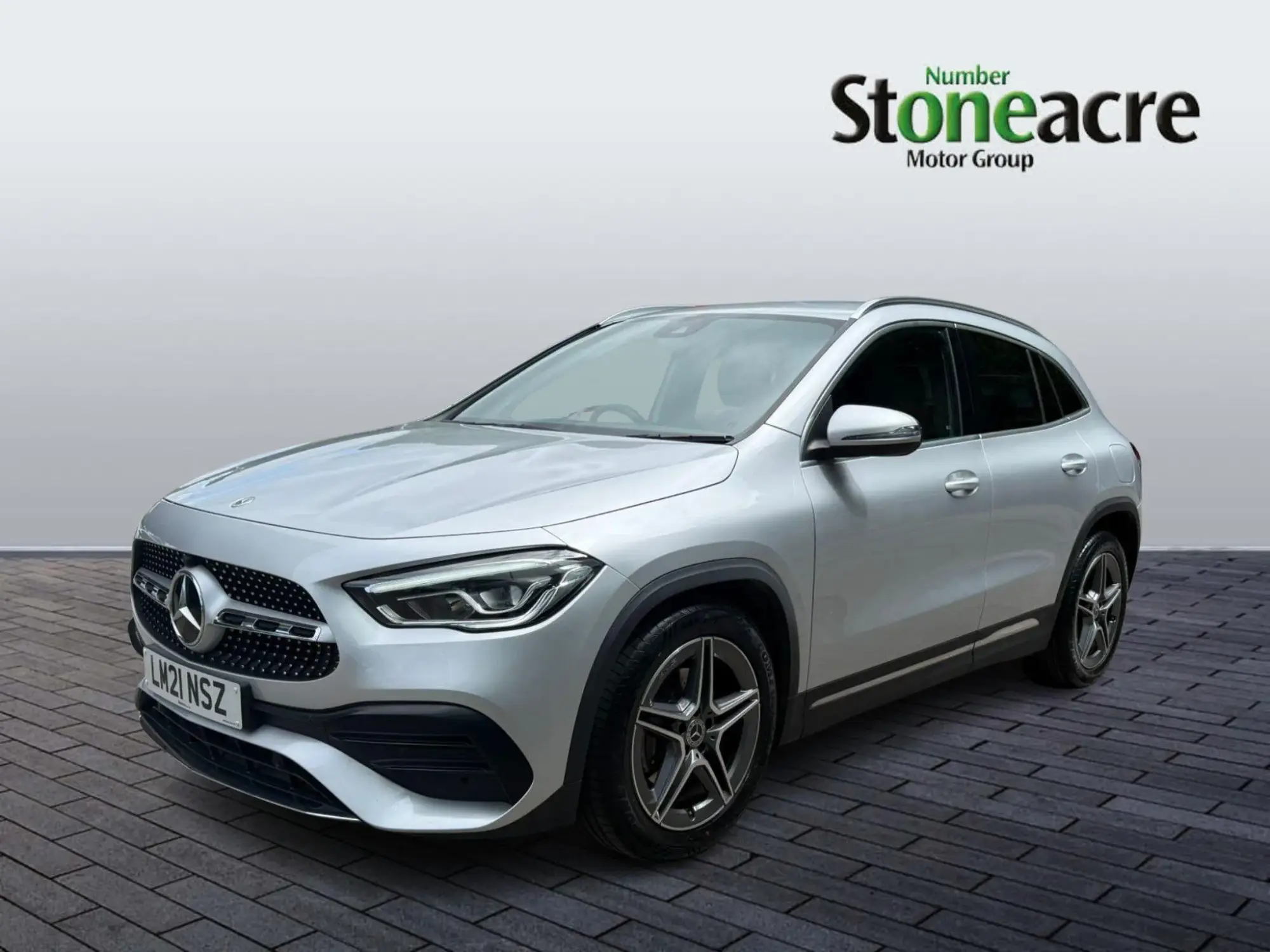 Mercedes-Benz GLA 2.0 GLA220d AMG Line 8G-DCT 4MATIC Euro 6 (s/s) 5dr LM21NSZ Image 3