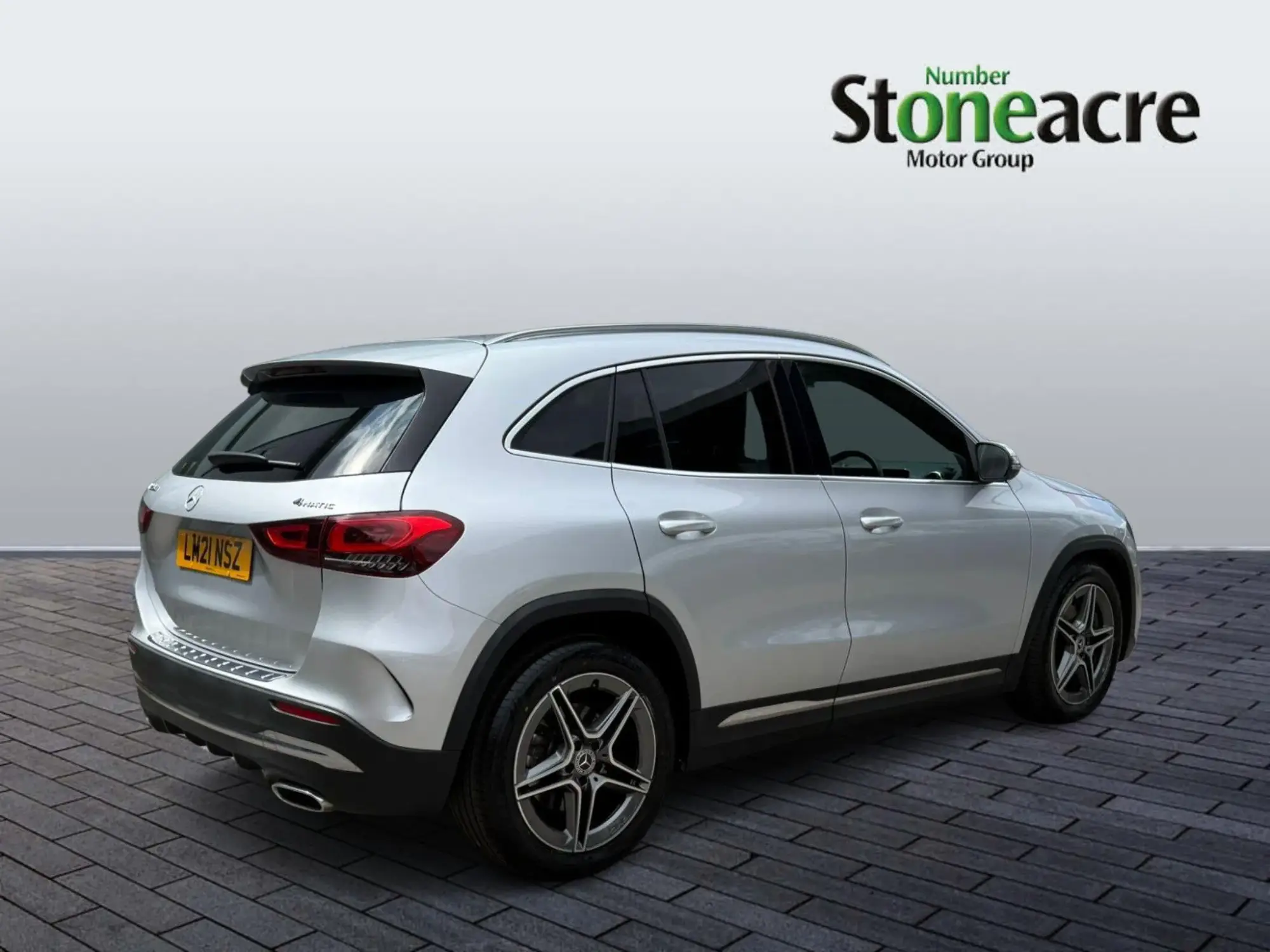 Mercedes-Benz GLA Image 8 Mercedes-Benz GLA Image 8