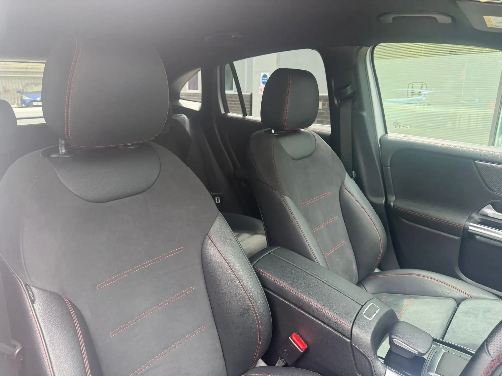 Mercedes-Benz GLA Image 12 Mercedes-Benz GLA Image 12