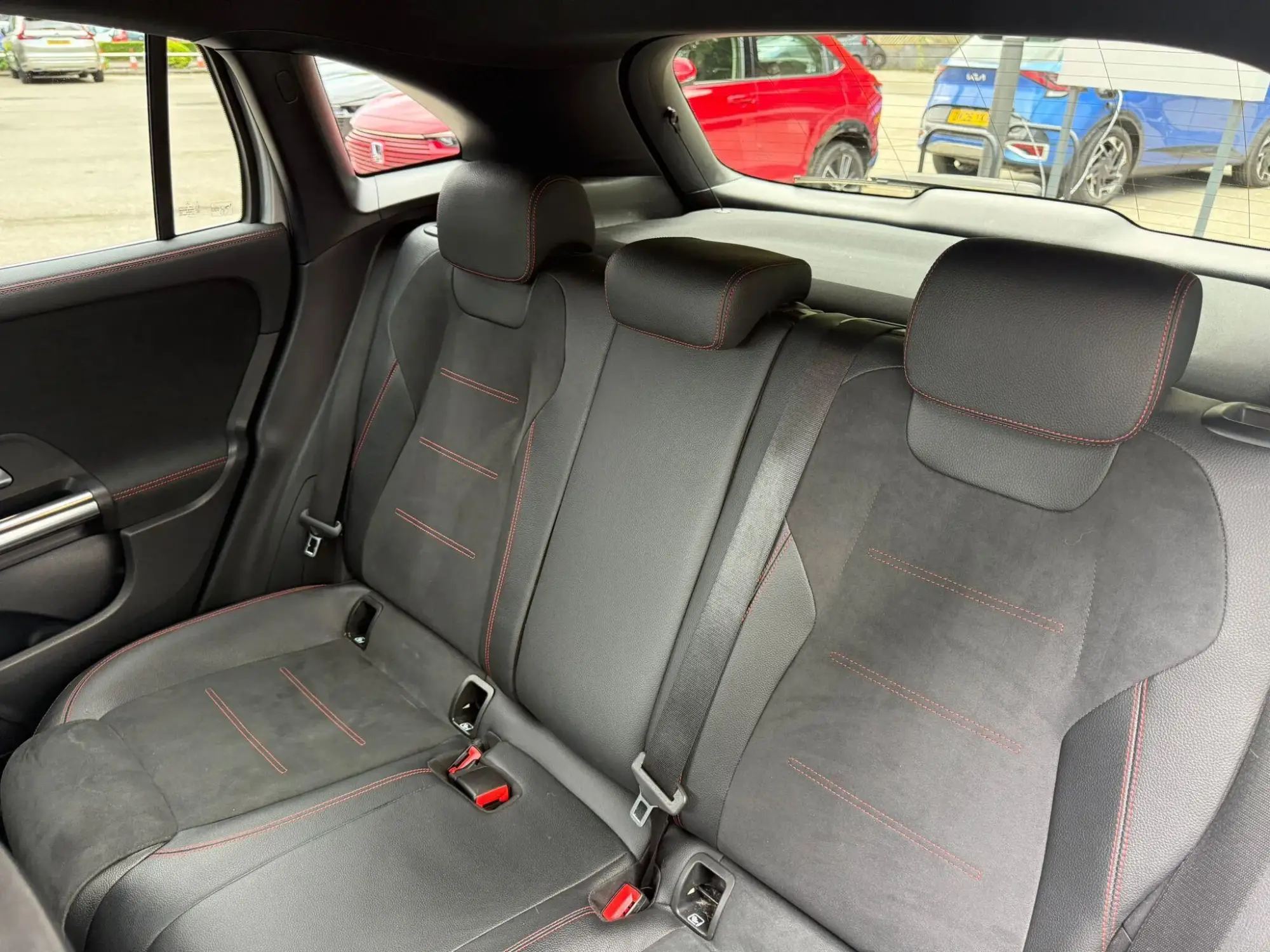 Mercedes-Benz GLA Image 14 Mercedes-Benz GLA Image 14
