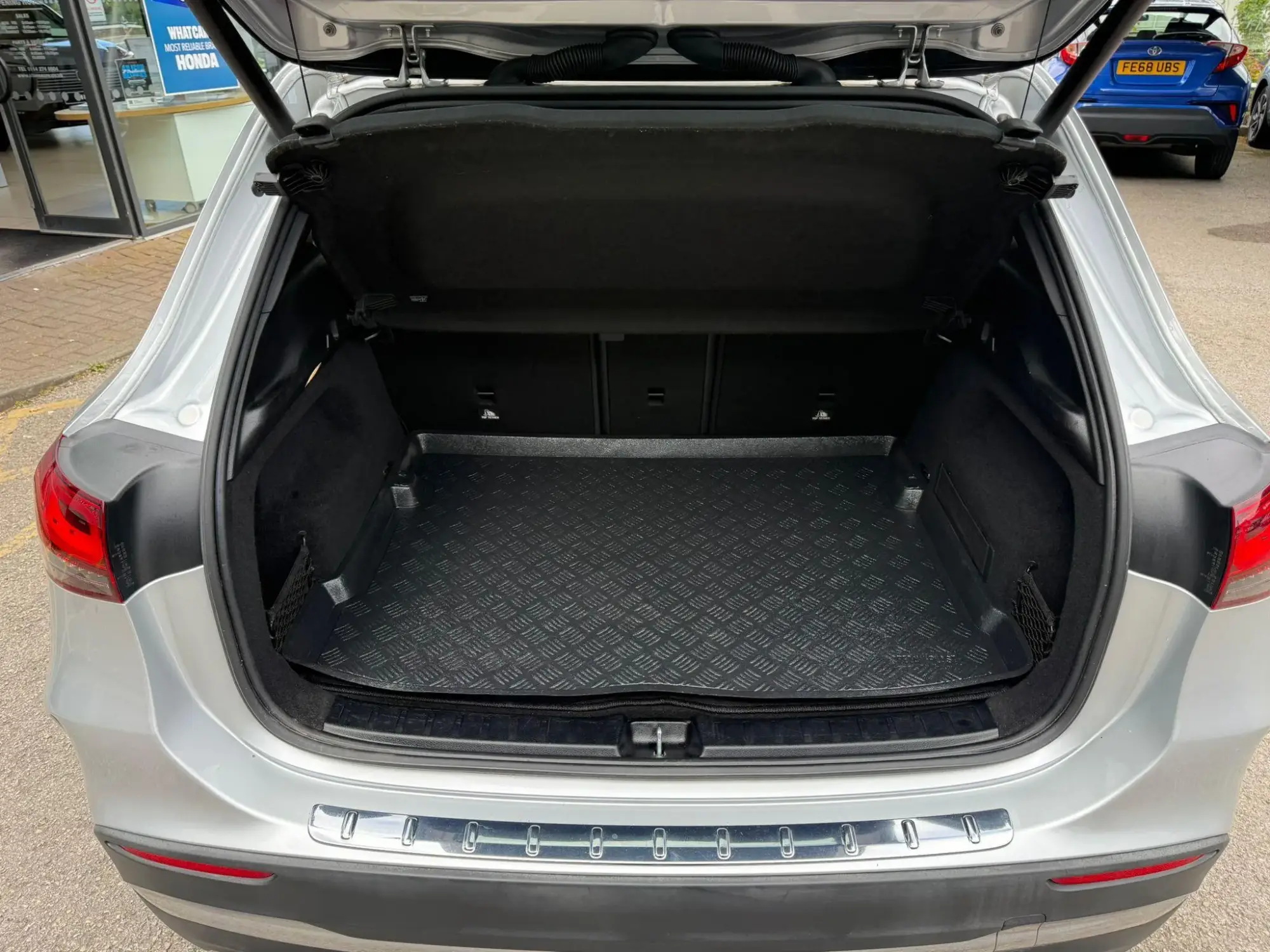 Mercedes-Benz GLA Image 30 Mercedes-Benz GLA Image 30