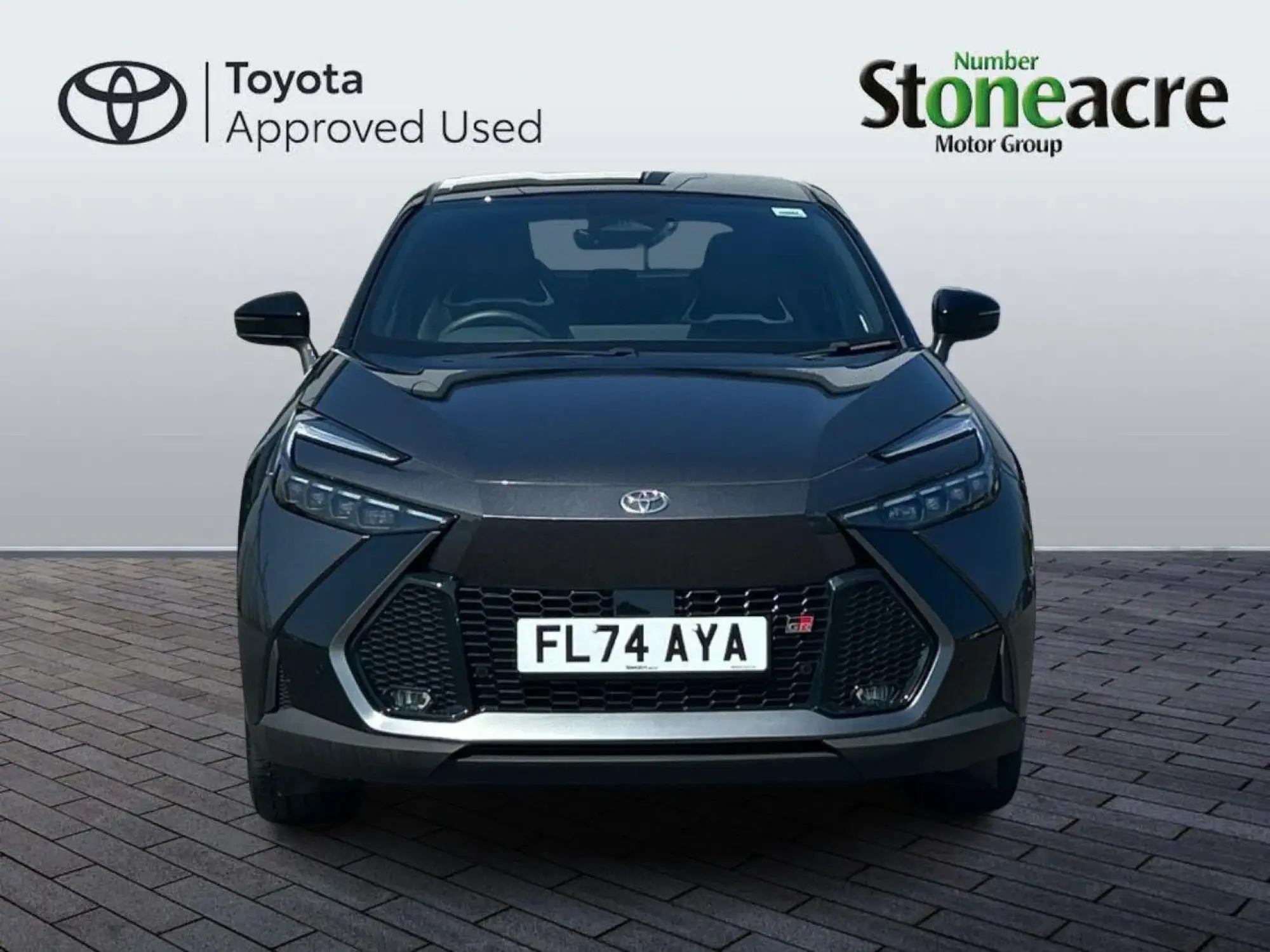 Toyota C-HR Plug-in Hybrid Image 8 Toyota C-HR Plug-in Hybrid Image 8