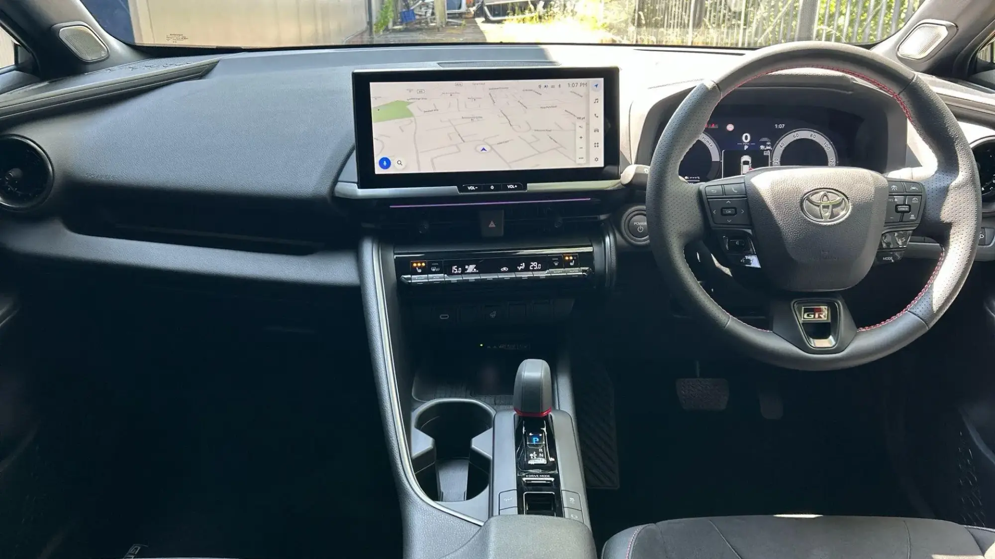 Toyota C-HR Plug-in Hybrid Image 9 Toyota C-HR Plug-in Hybrid Image 9