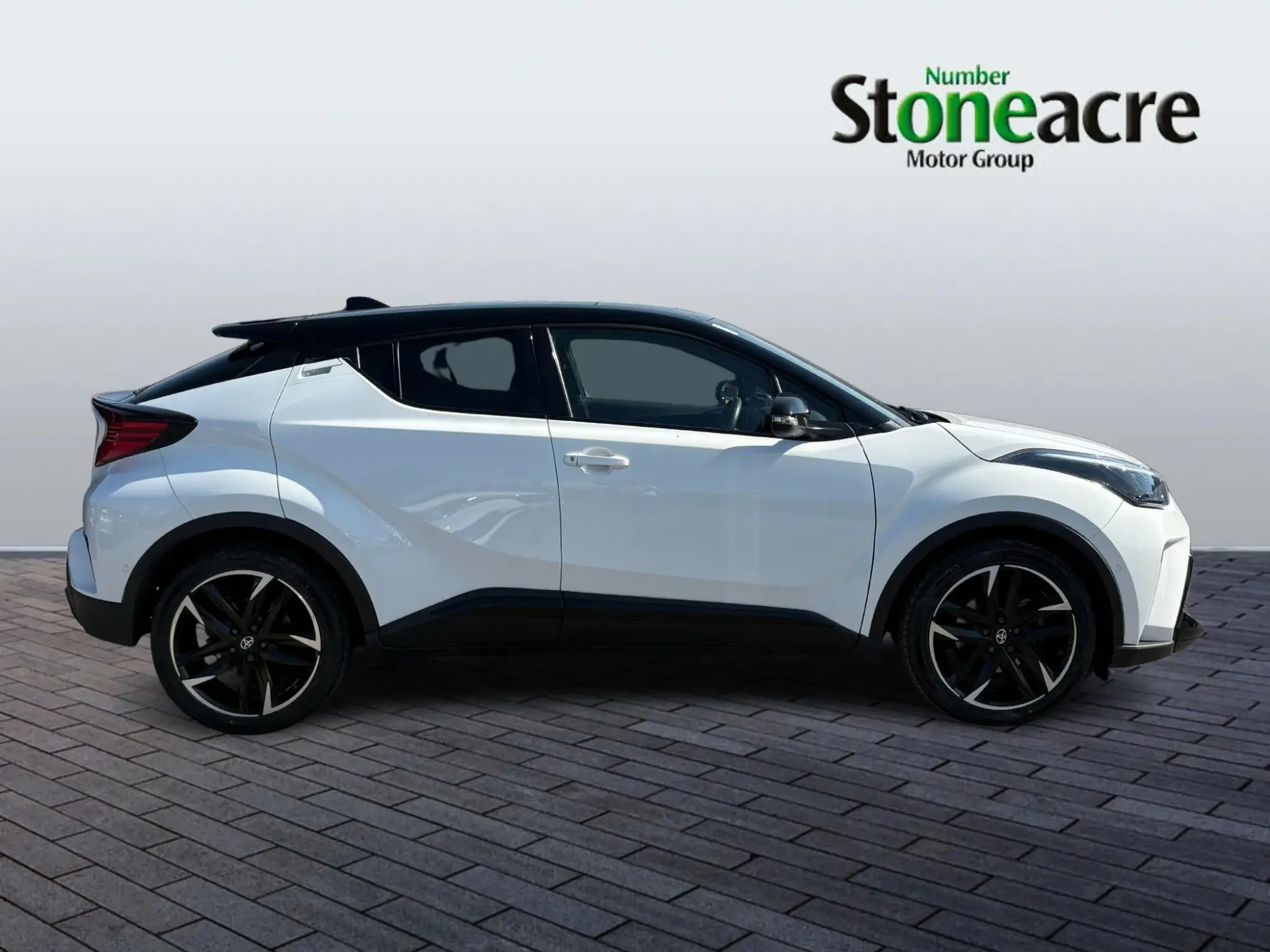 Toyota C-HR Self-Charging Hybrid Image 6 Toyota C-HR Self-Charging Hybrid Image 6