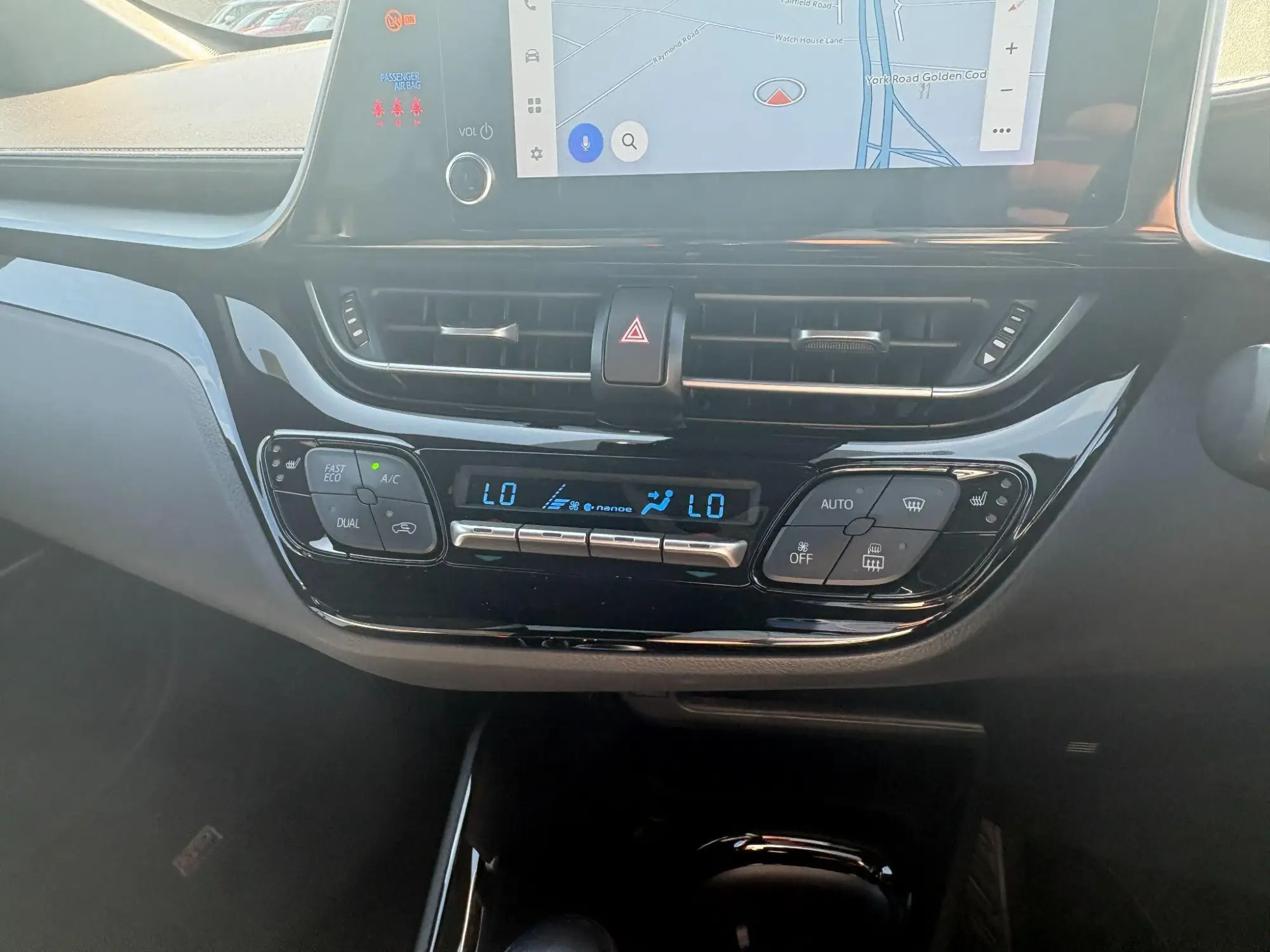 Toyota C-HR Self-Charging Hybrid Image 12 Toyota C-HR Self-Charging Hybrid Image 12