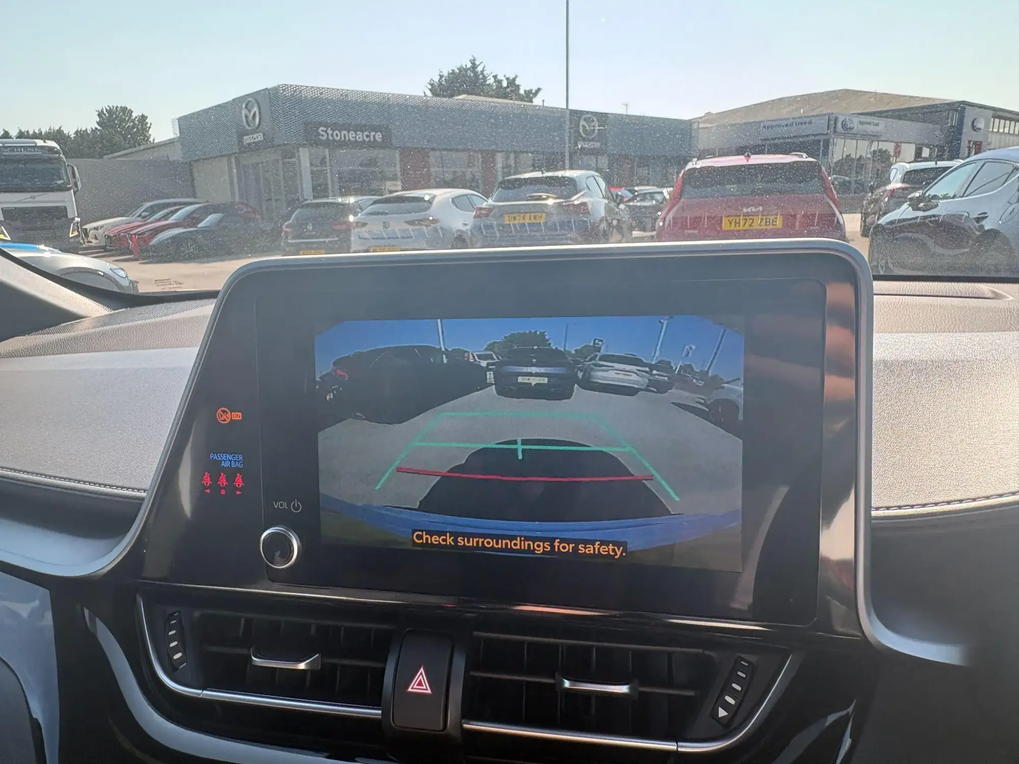 Toyota C-HR Self-Charging Hybrid Image 13 Toyota C-HR Self-Charging Hybrid Image 13