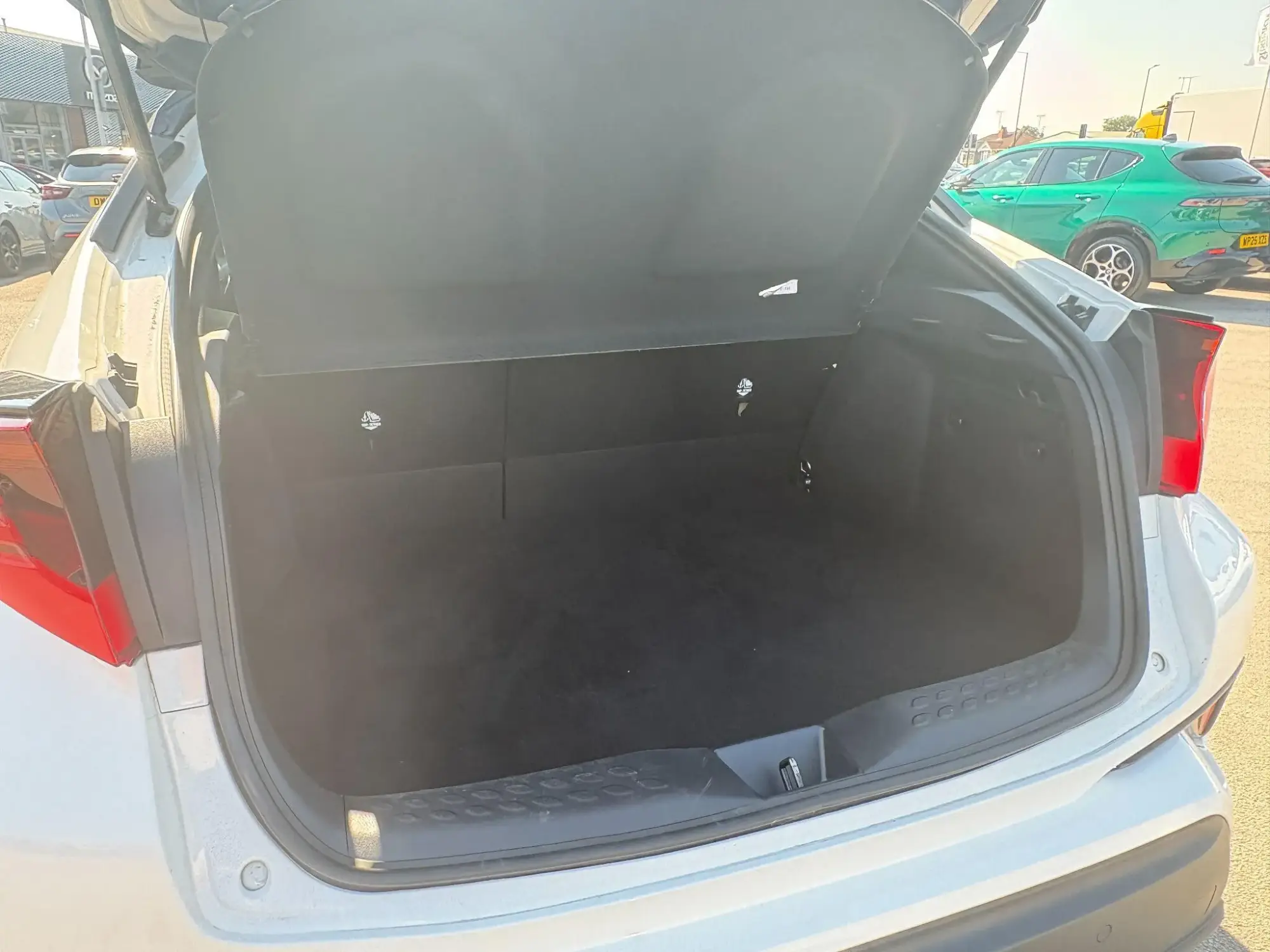 Toyota C-HR Self-Charging Hybrid Image 15 Toyota C-HR Self-Charging Hybrid Image 15