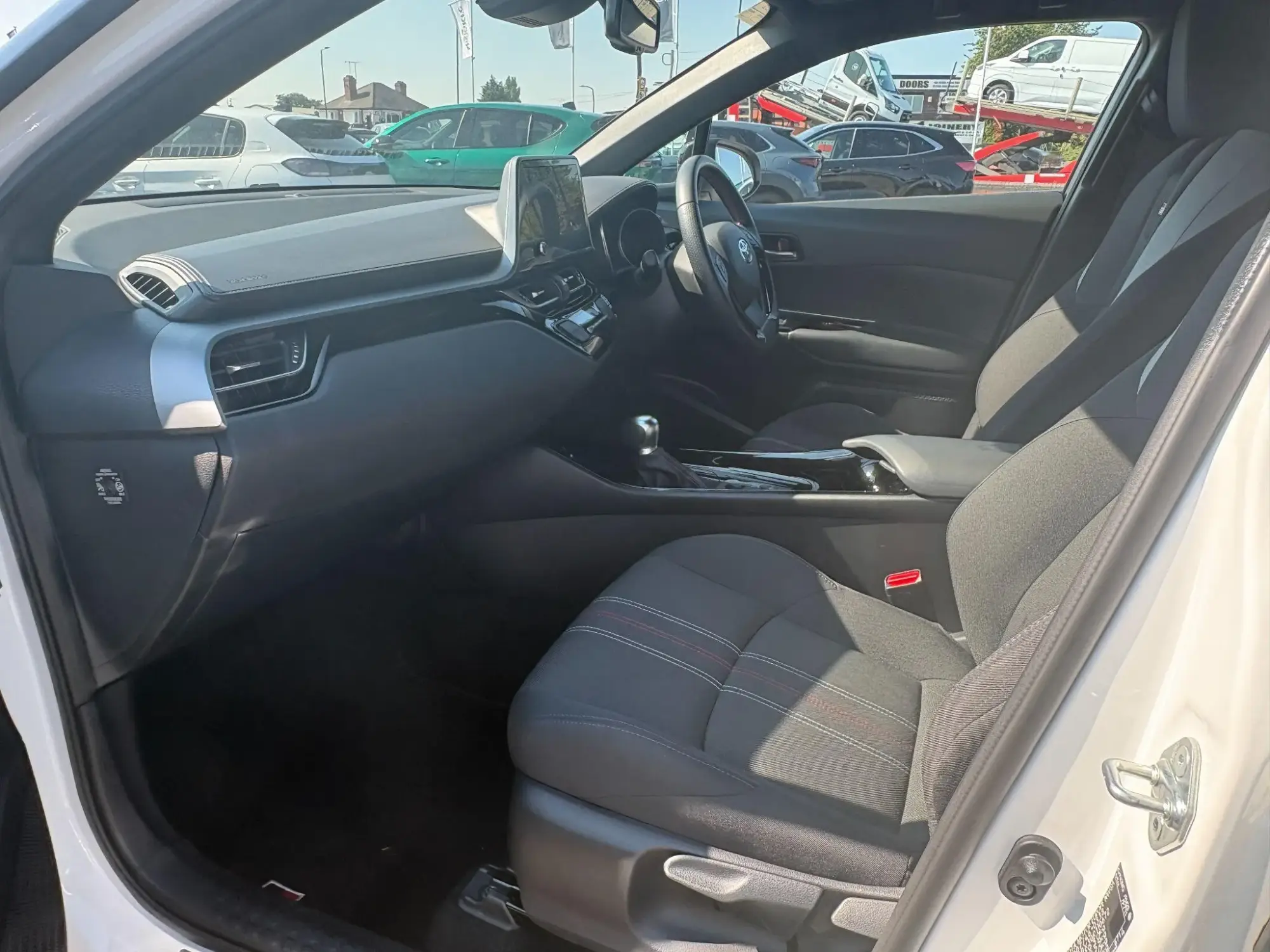 Toyota C-HR Self-Charging Hybrid Image 16 Toyota C-HR Self-Charging Hybrid Image 16