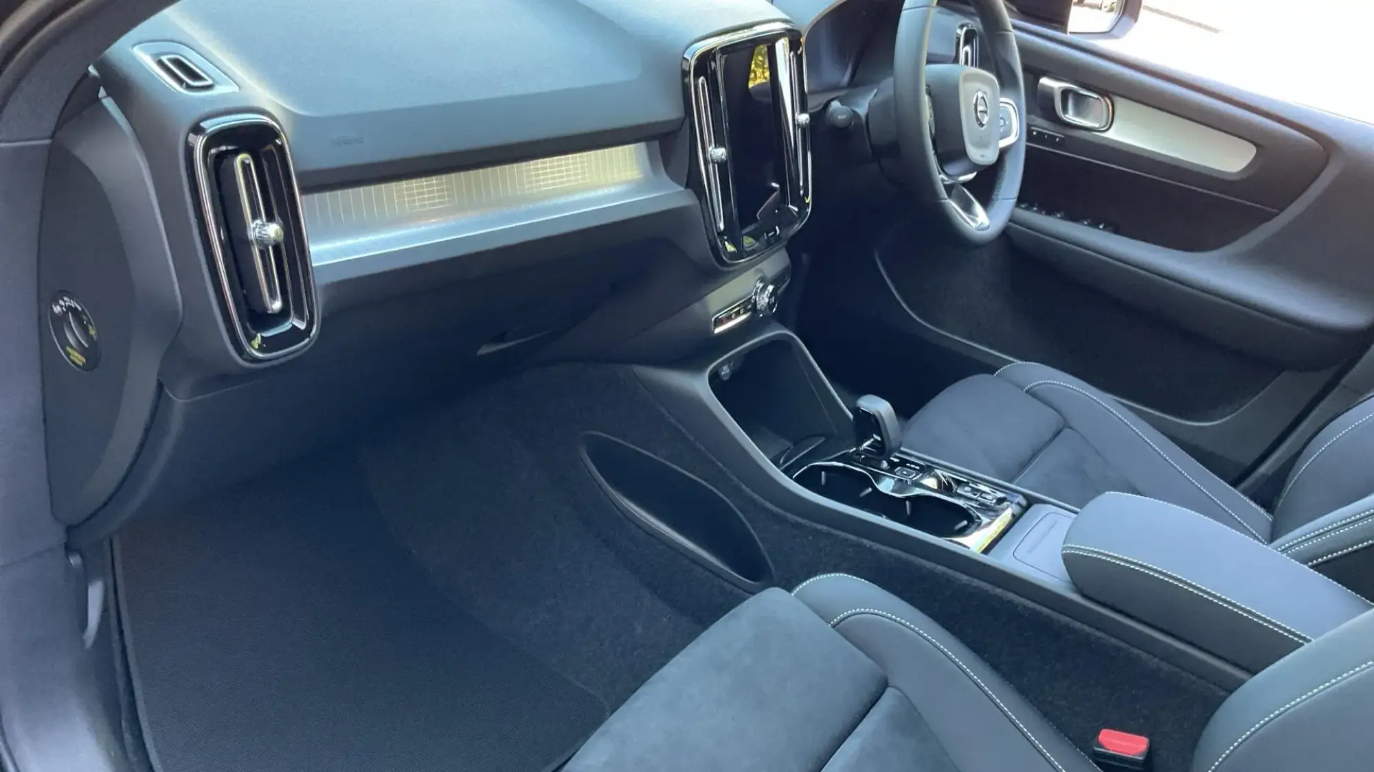 Volvo XC40 Image 25