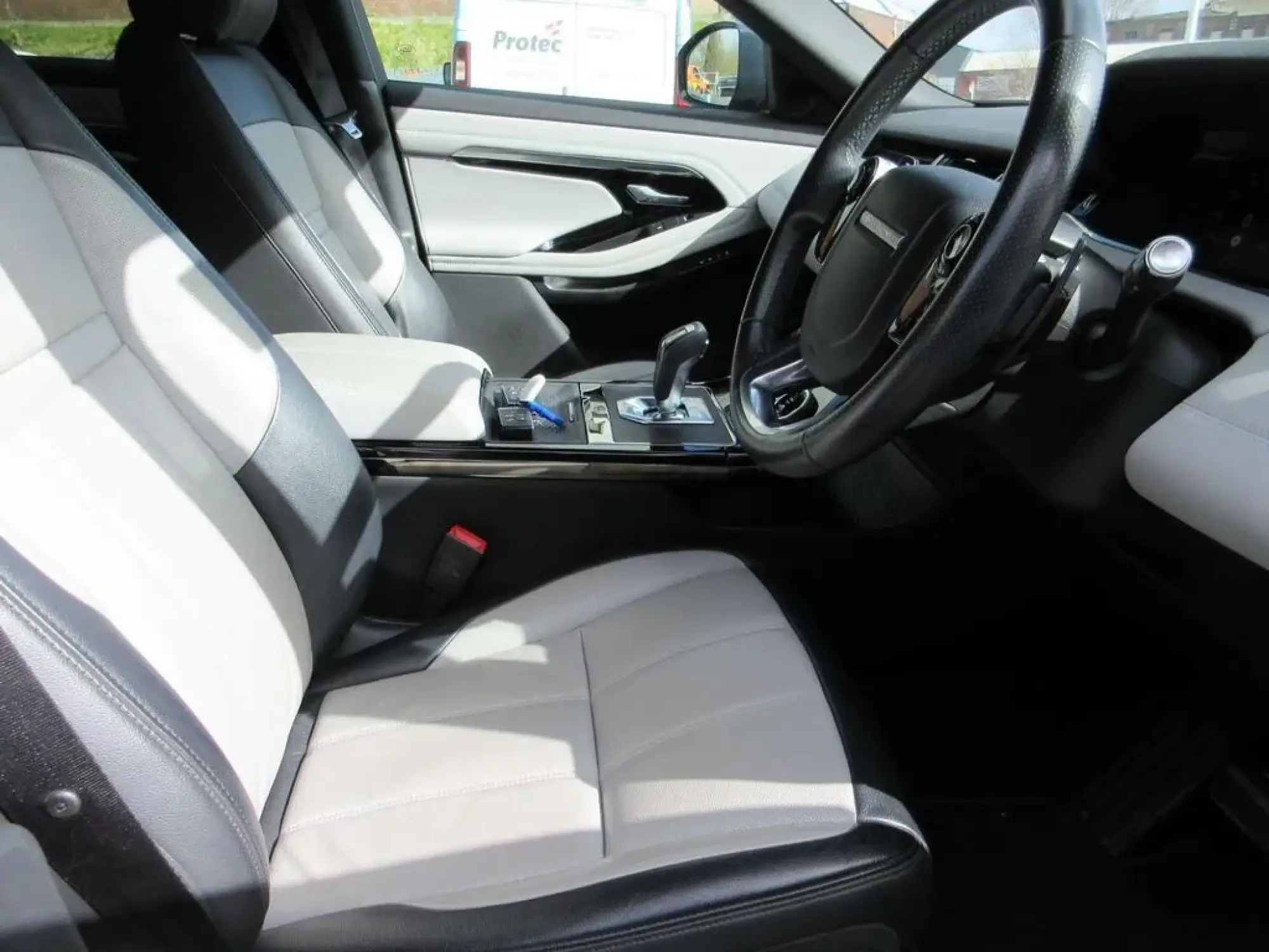 Land Rover Range Rover Evoque Image 11 Land Rover Range Rover Evoque Image 11