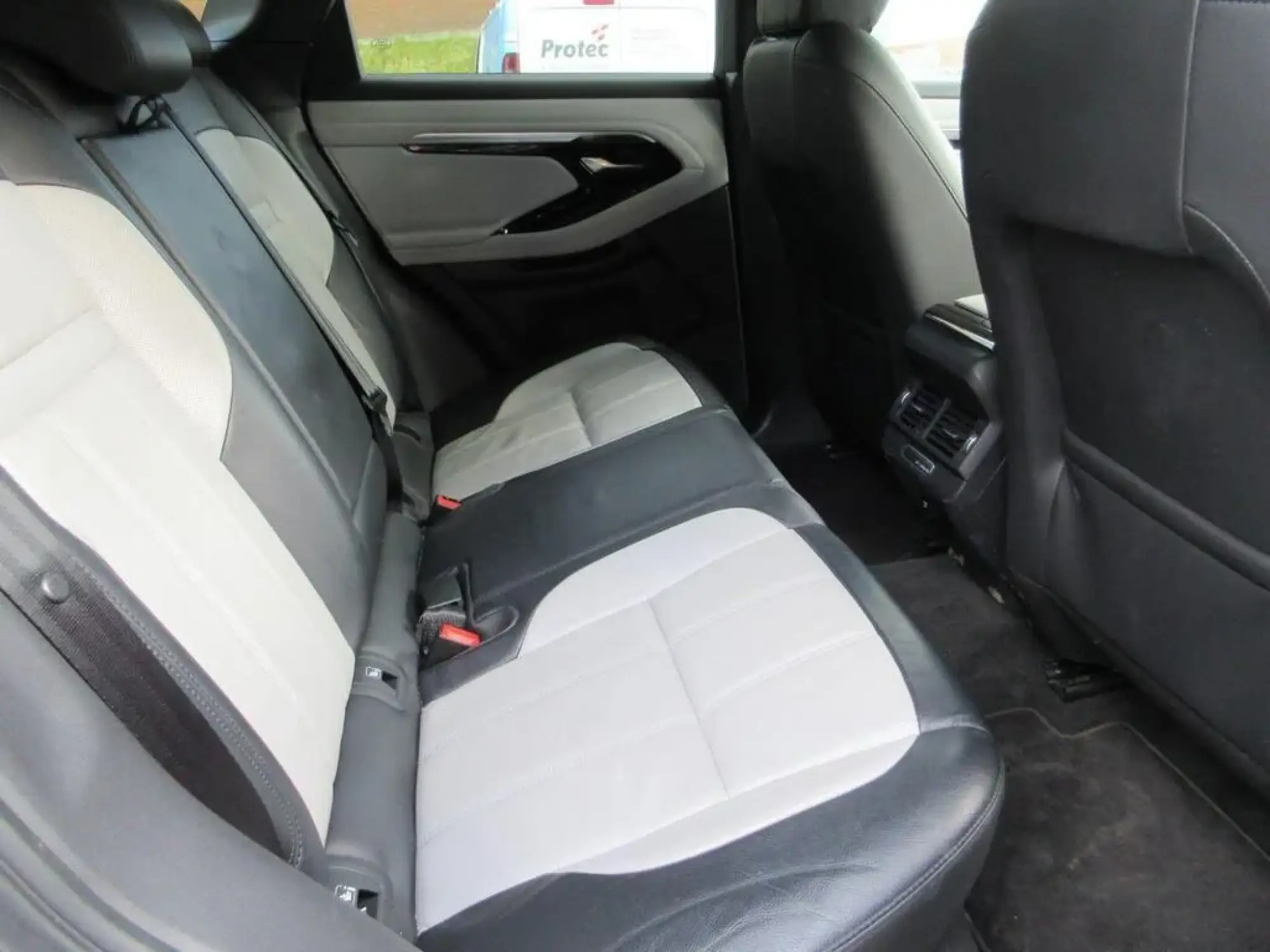 Land Rover Range Rover Evoque Image 13 Land Rover Range Rover Evoque Image 13