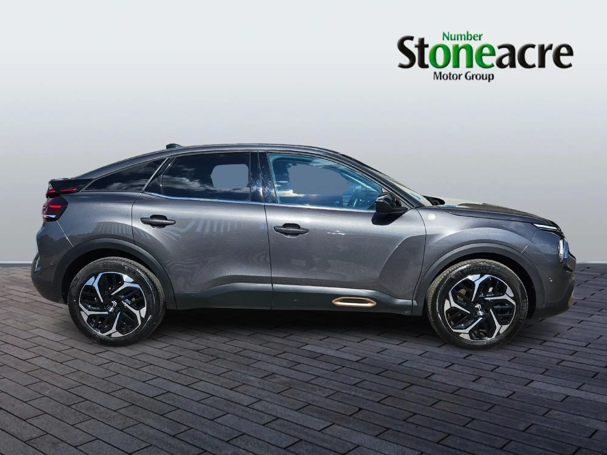 Citroen C4 Image 2