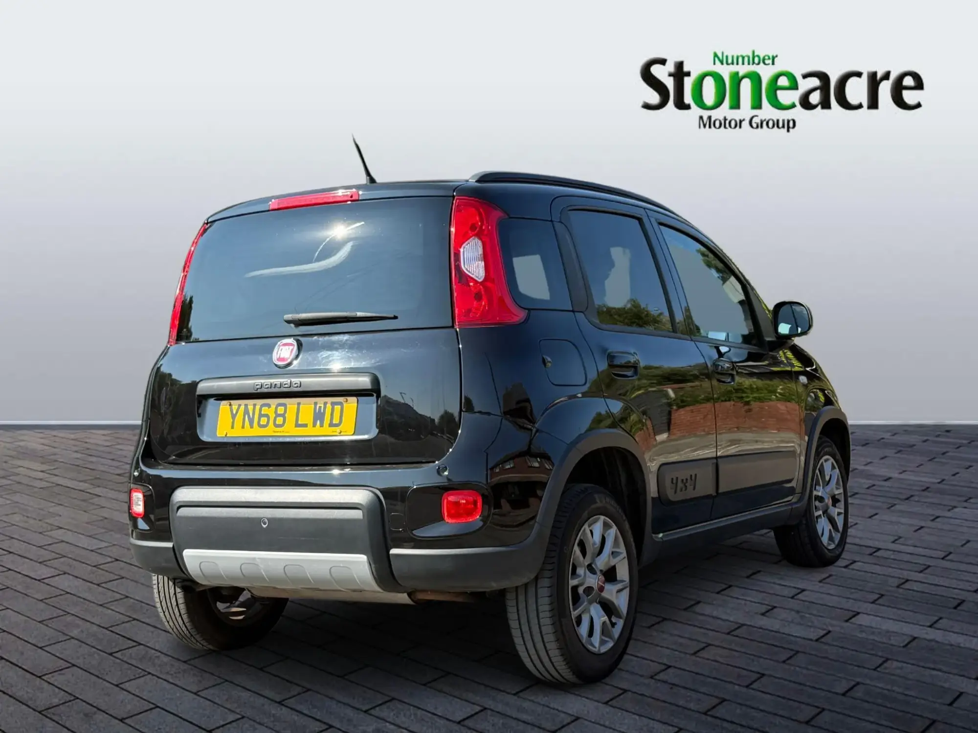 Fiat Panda 0.9 TwinAir 4x4 Euro 6 (s/s) 5dr YN68LWD Image 3