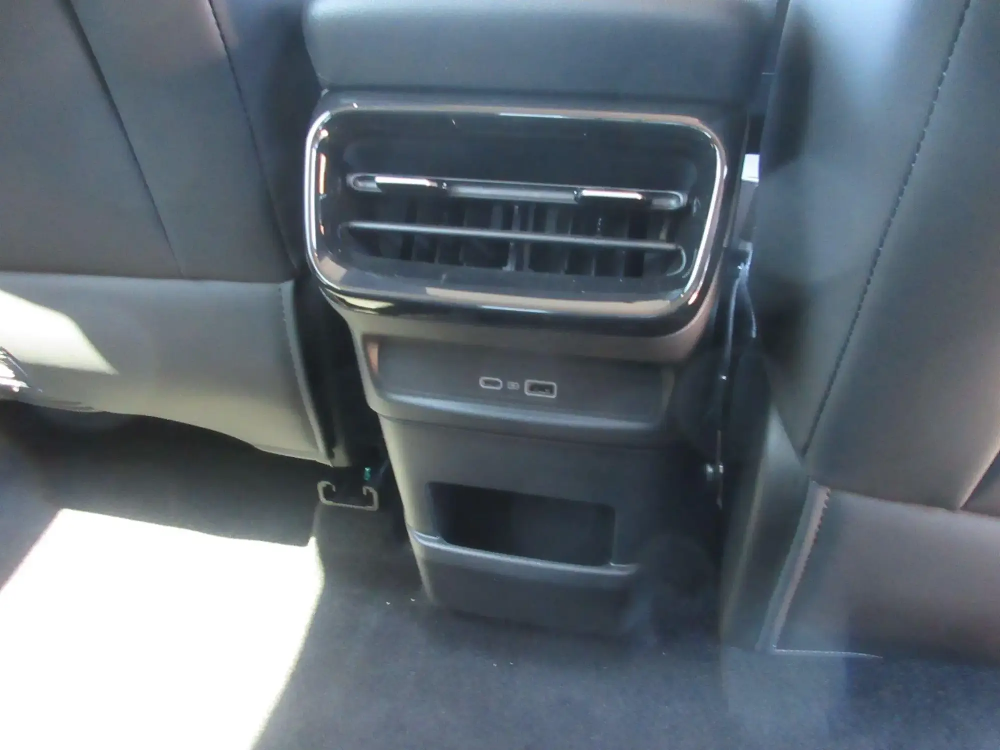 Geely Starray EM-i Image 13 Geely Starray EM-i Image 13