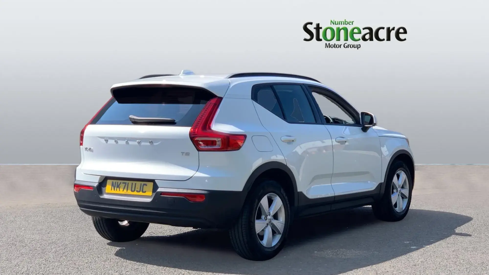 Volvo XC40 1.5 T2 Start Euro 6 (s/s) 5dr NK71UJC Image 2