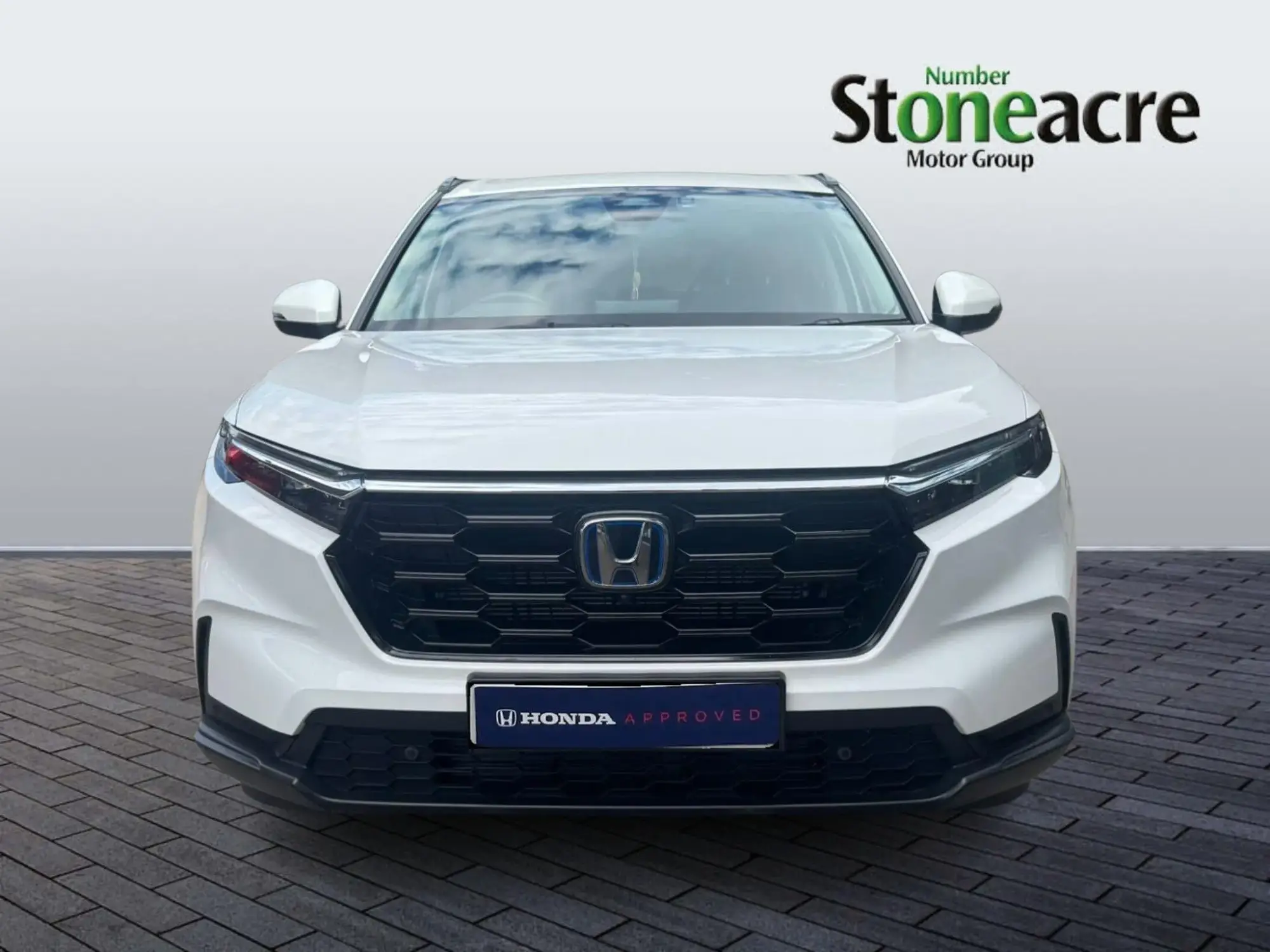 Honda CR-V Hybrid Image 2
