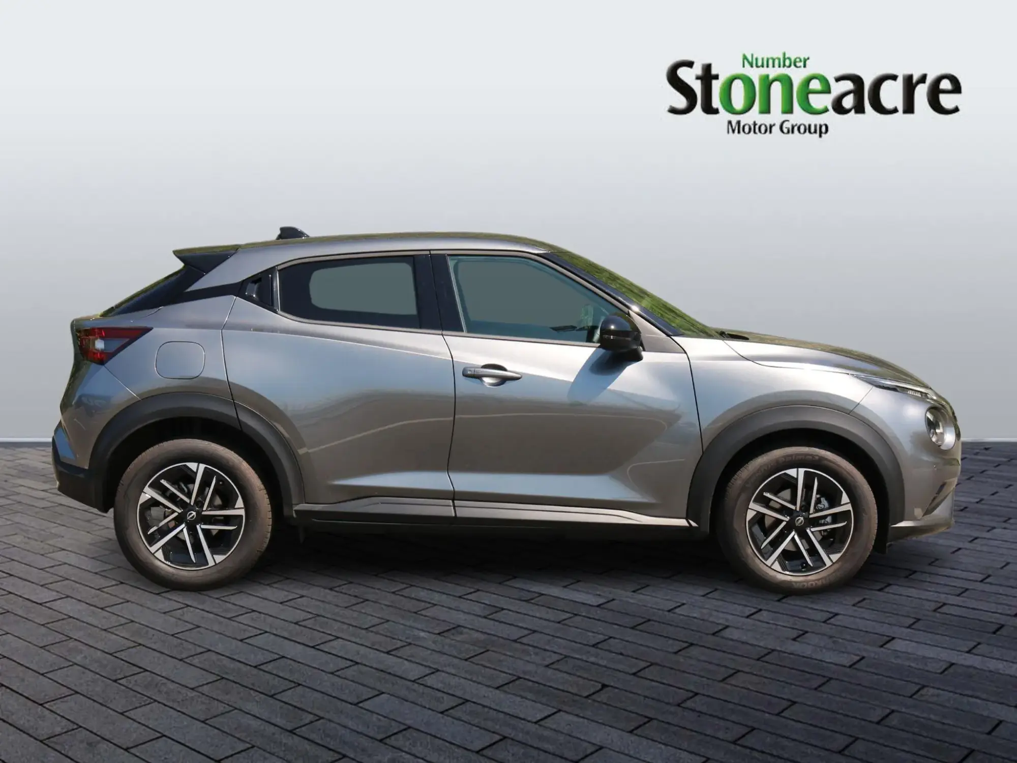 Nissan Juke Image 2