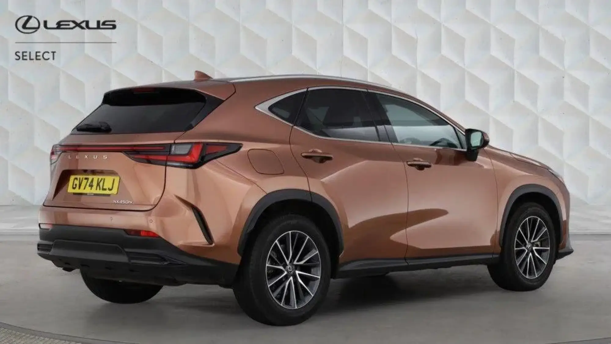 Lexus NX Plug-In Hybrid Image 3 Lexus NX Plug-In Hybrid Image 3