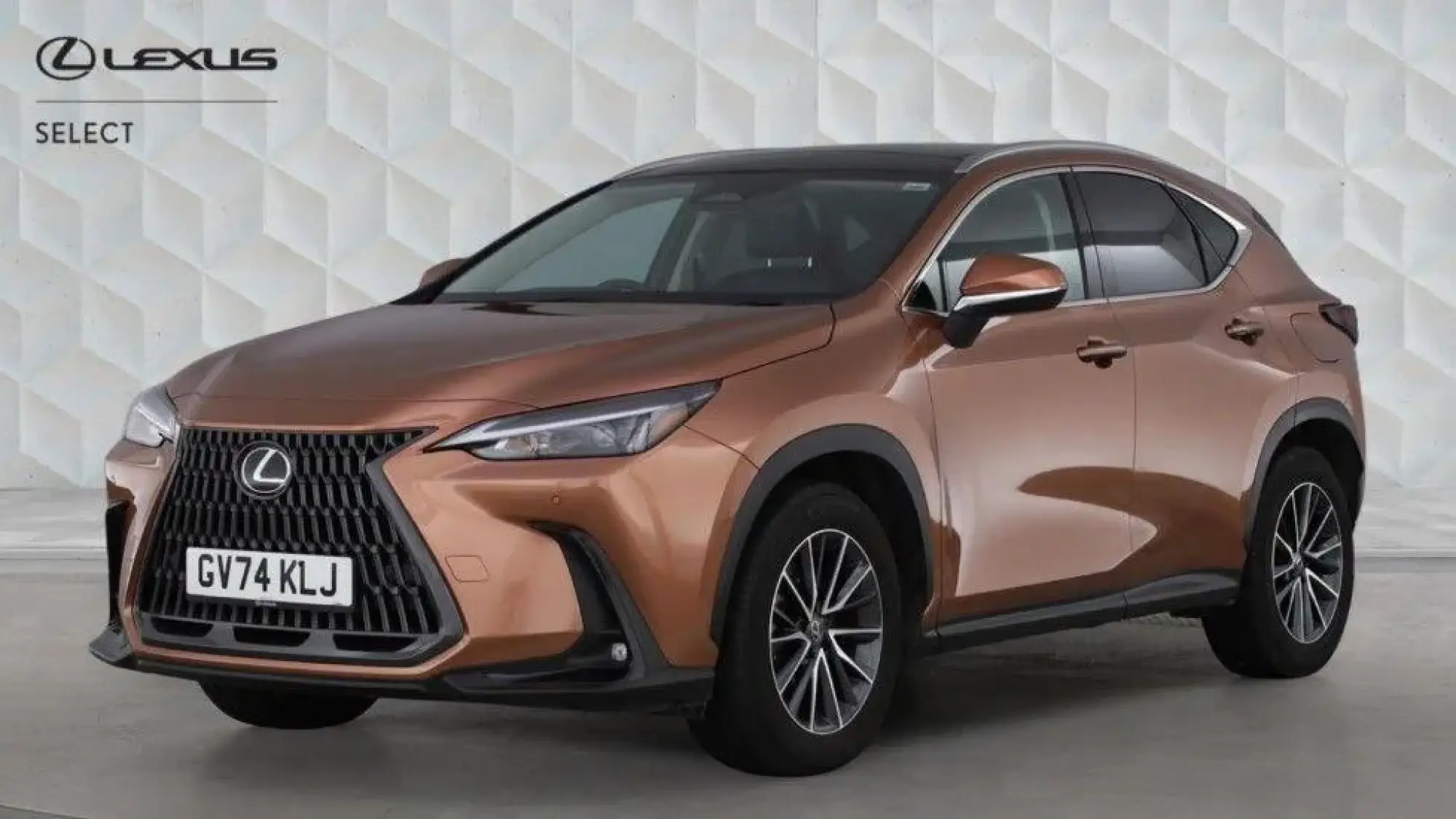 Lexus NX Plug-In Hybrid Image 7 Lexus NX Plug-In Hybrid Image 7