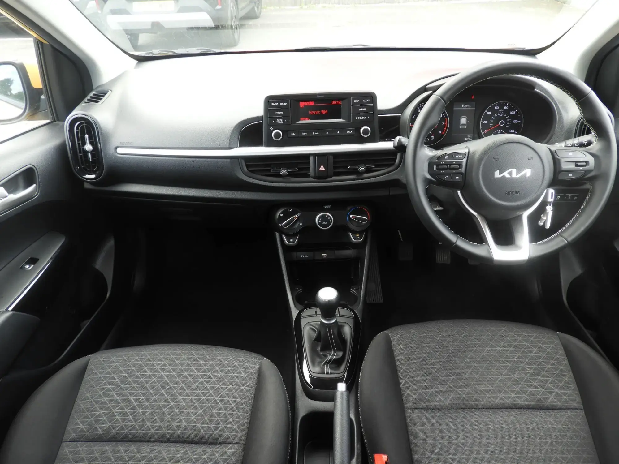 Kia Picanto Image 2