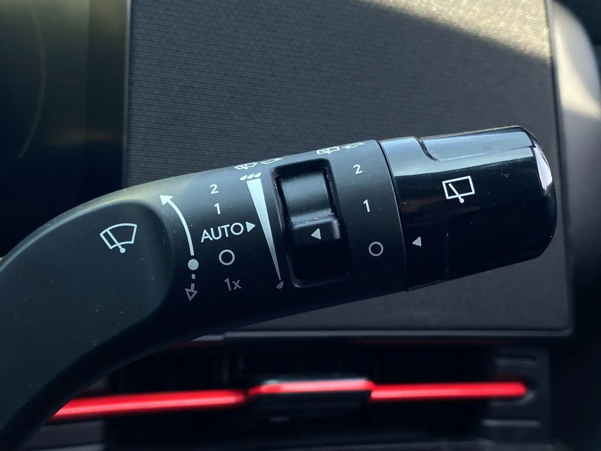 Hyundai KONA Image 23