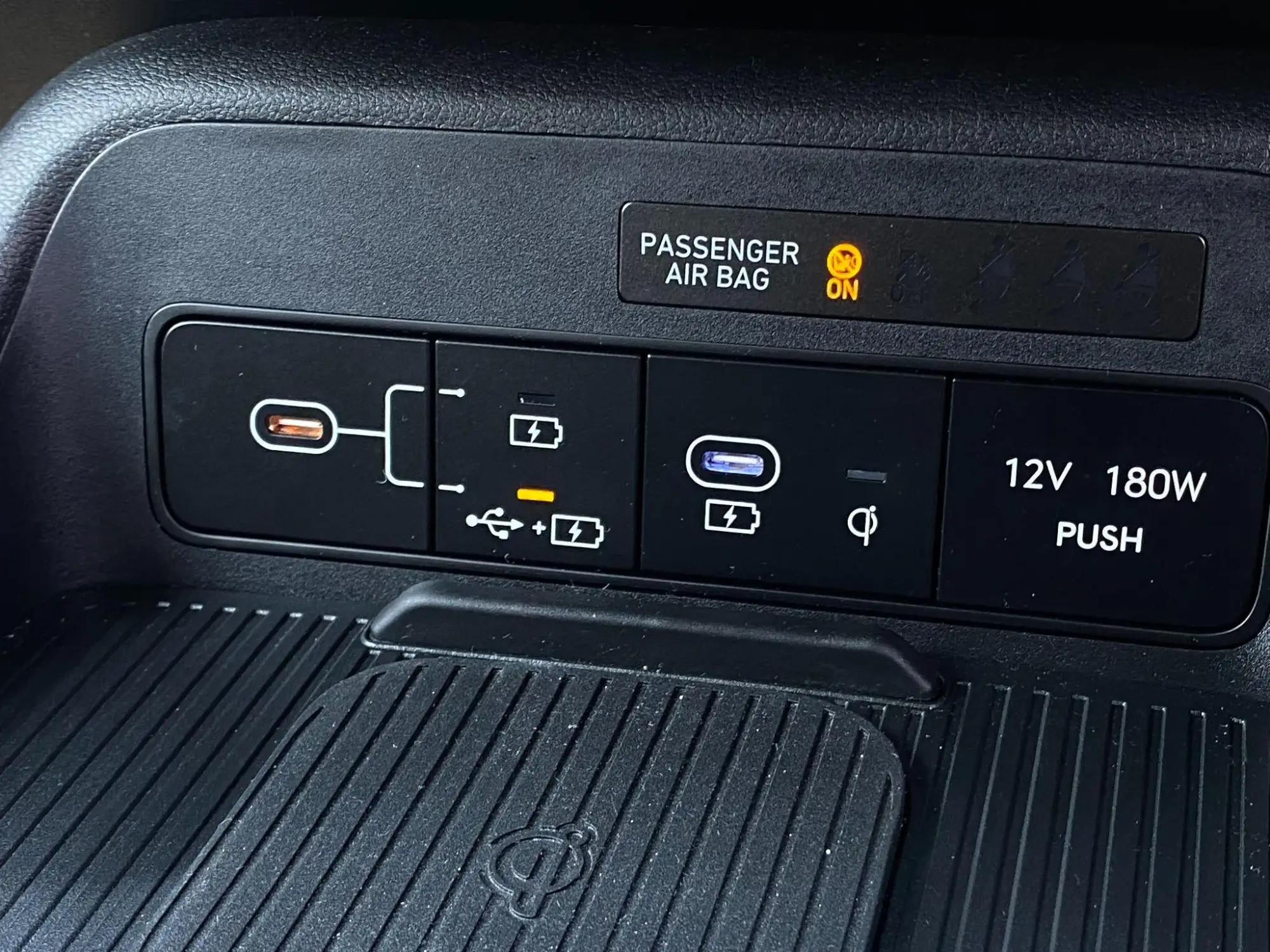 Hyundai KONA Image 27