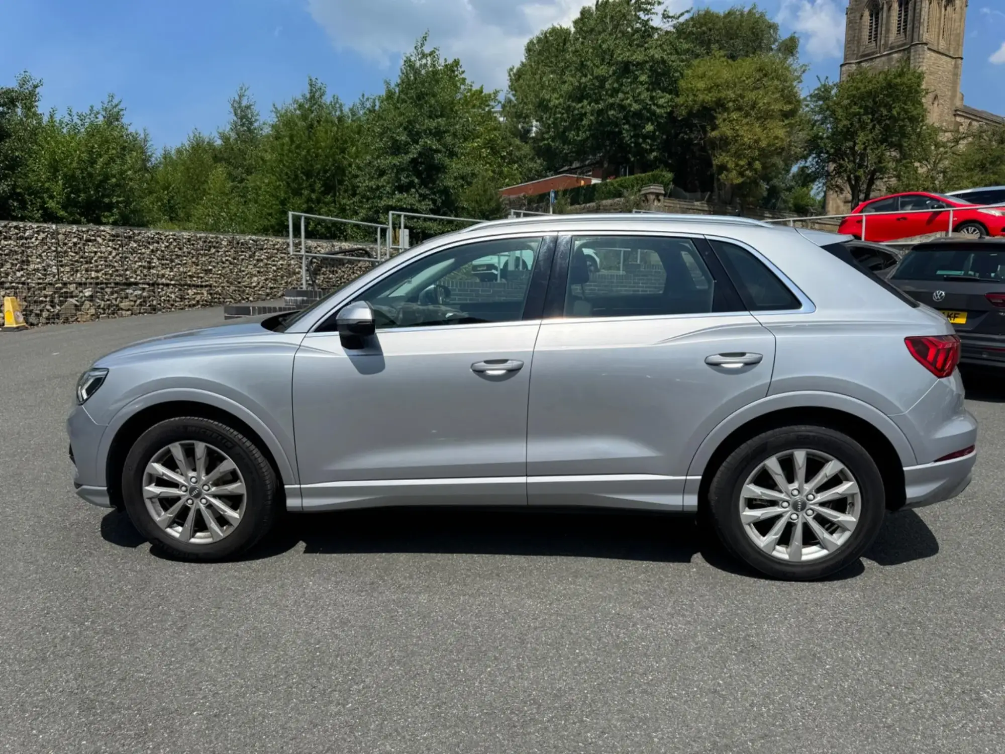 Audi Q3 Image 5