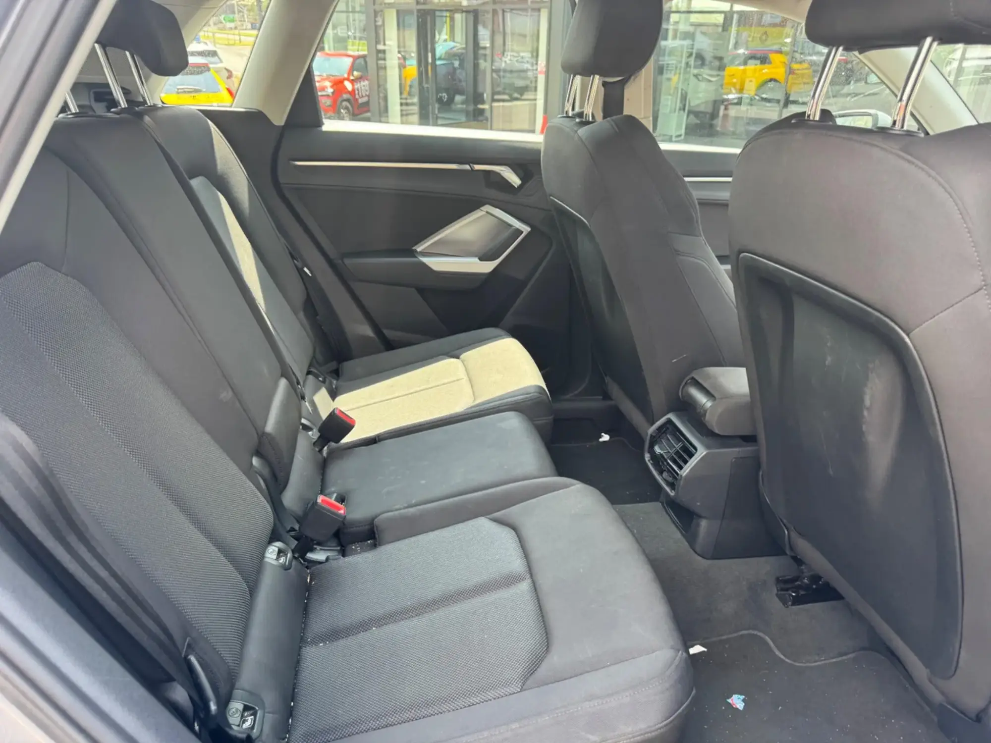 Audi Q3 Image 10