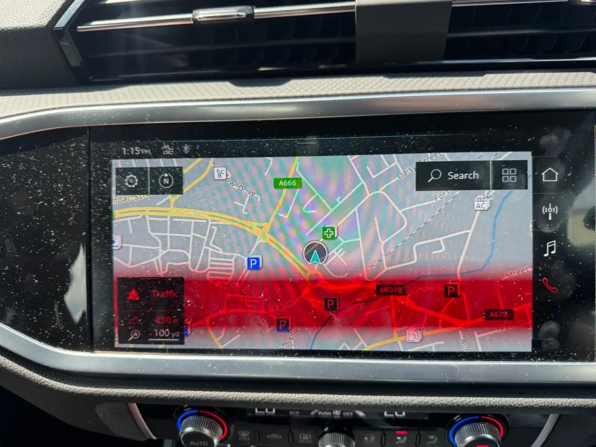 Audi Q3 Image 18