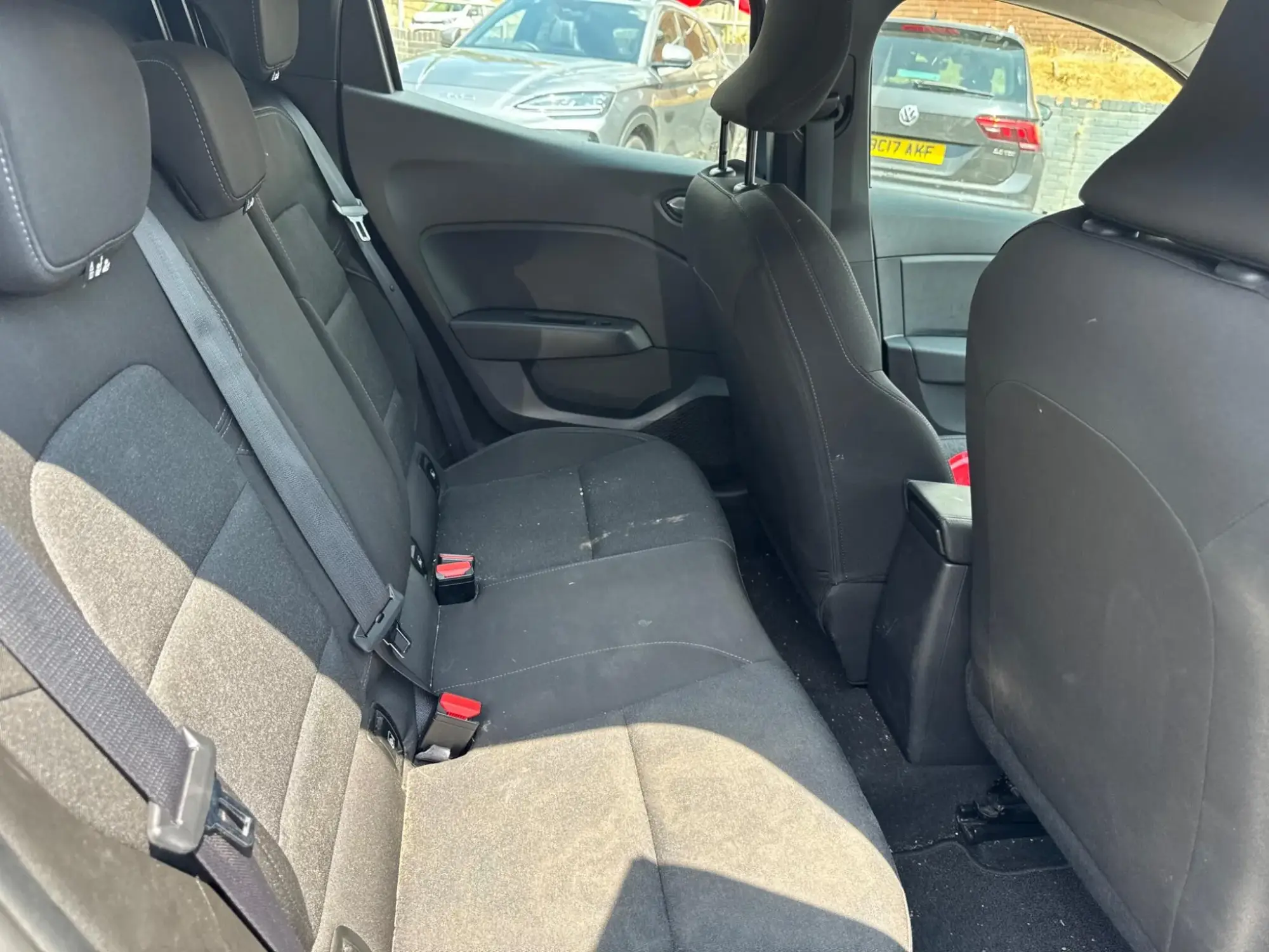 Renault Clio Image 10