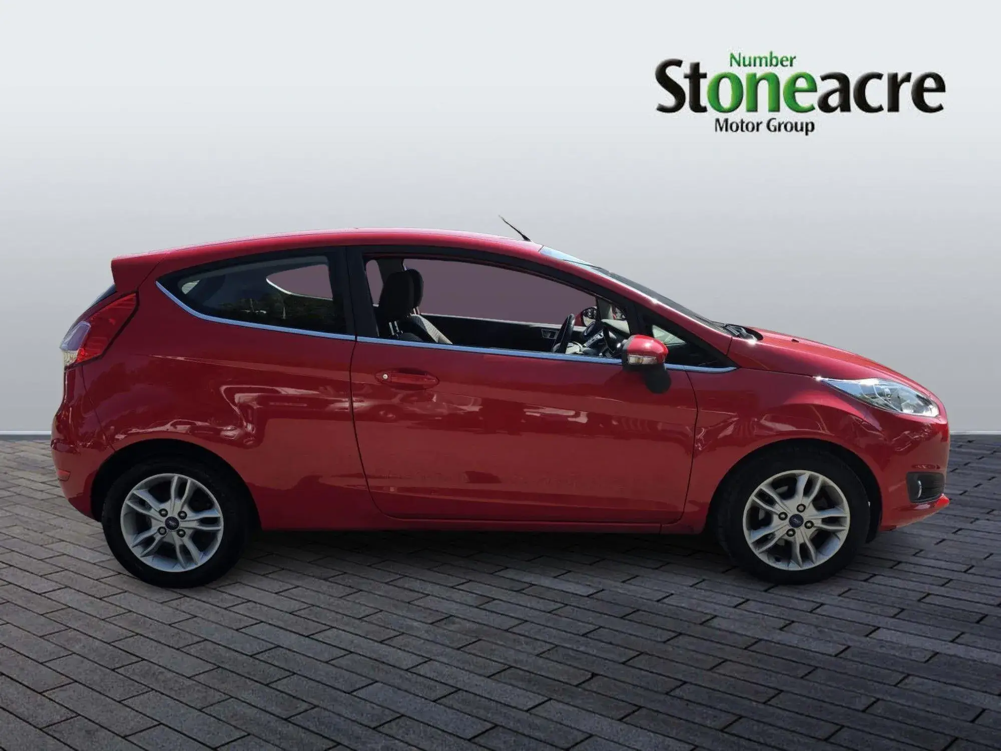 Ford Fiesta 1.0 EcoBoost Zetec 3dr HX15XPV Image 2