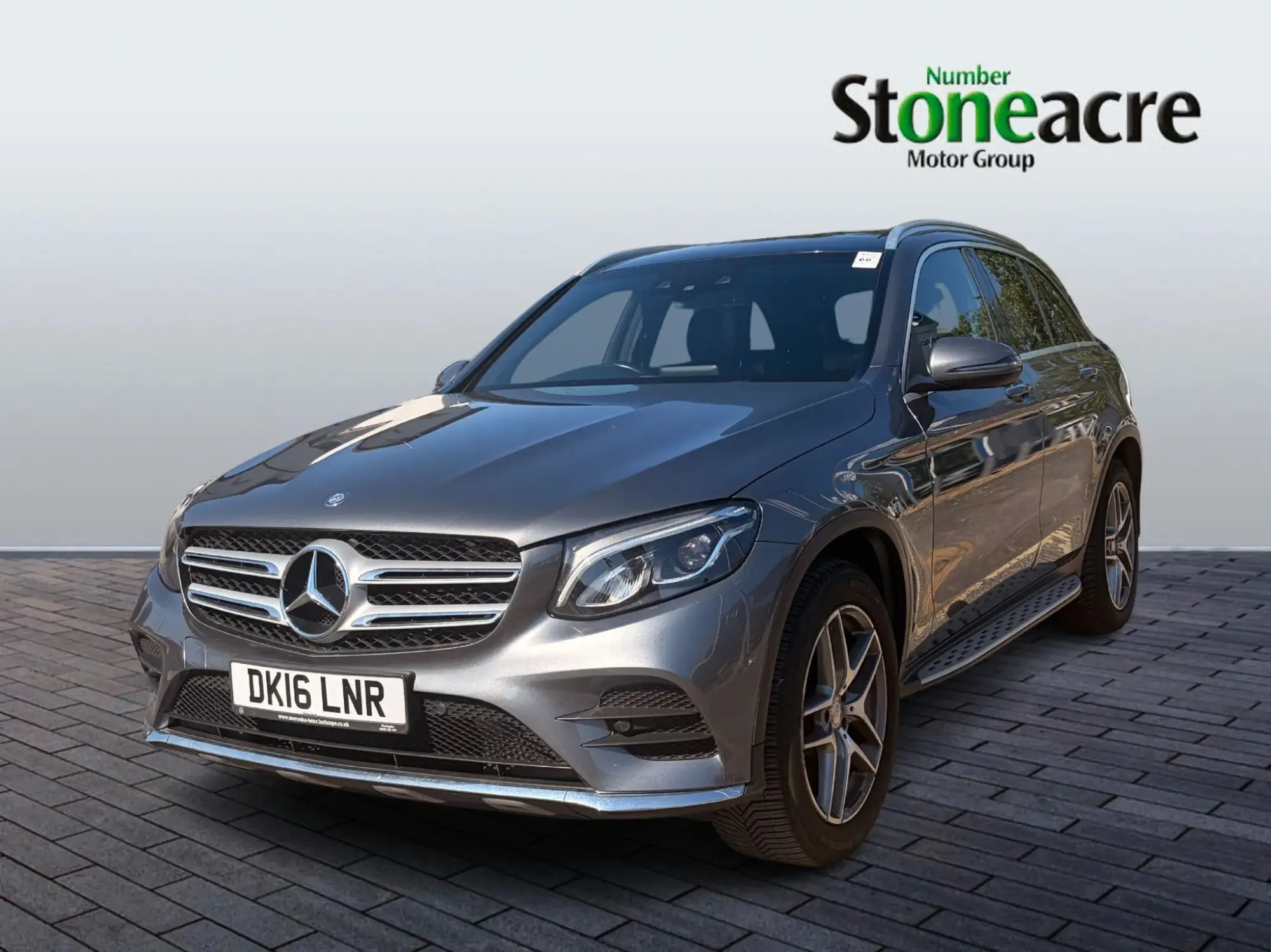 Mercedes-Benz GLC 2.1 GLC250d AMG Line (Premium) SUV 5dr Diesel G-Tronic 4MATIC Euro 6 (s/s) (204 ps) DK16LNR Image 3