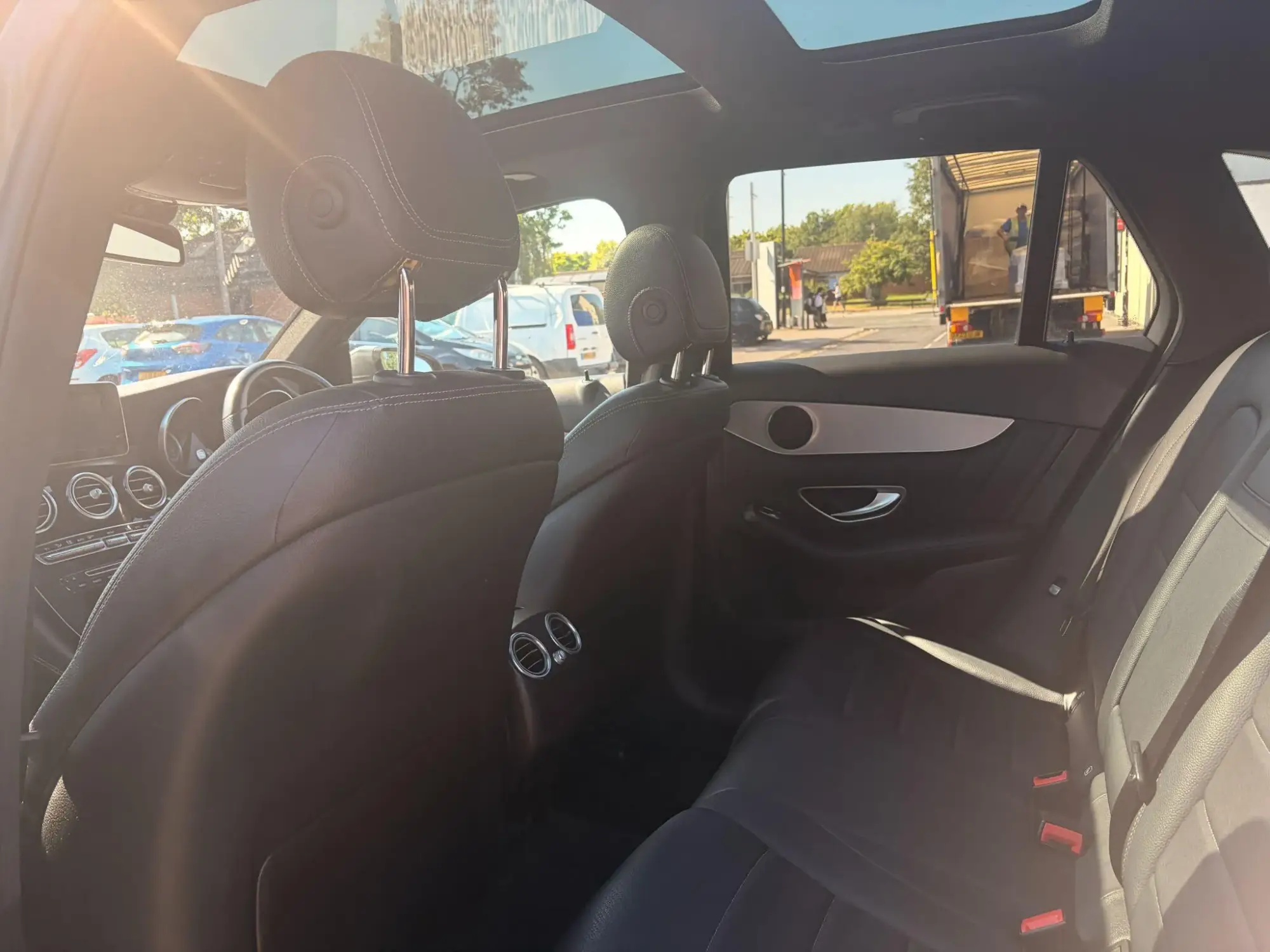 Mercedes-Benz GLC Image 15 Mercedes-Benz GLC Image 15