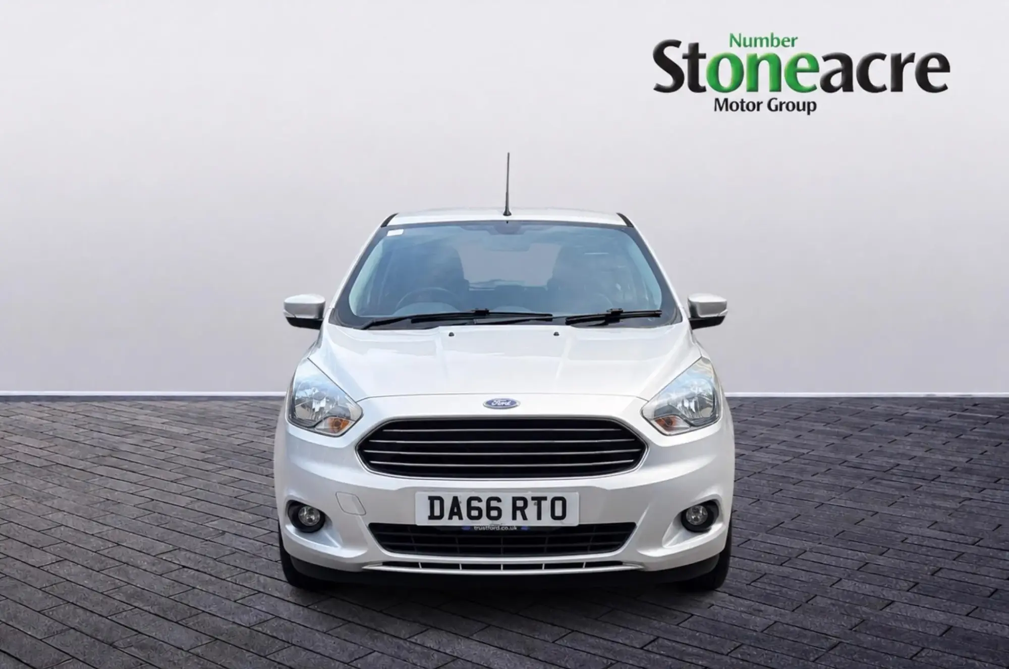 Ford Ka+ 1.2 85 Zetec Black Edition 5dr DA66RTO Image 2
