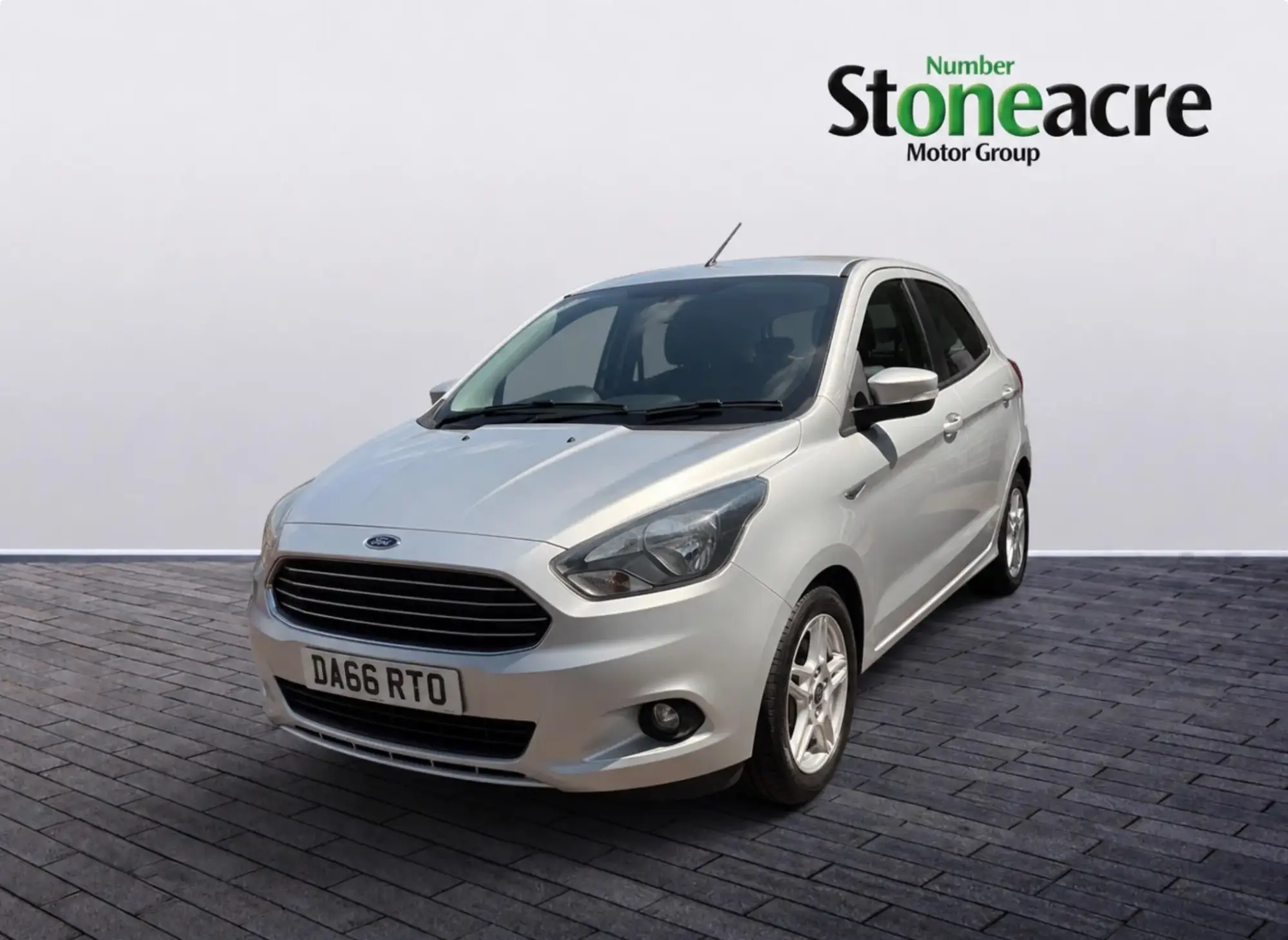 Ford Ka+ 1.2 85 Zetec Black Edition 5dr DA66RTO Image 3