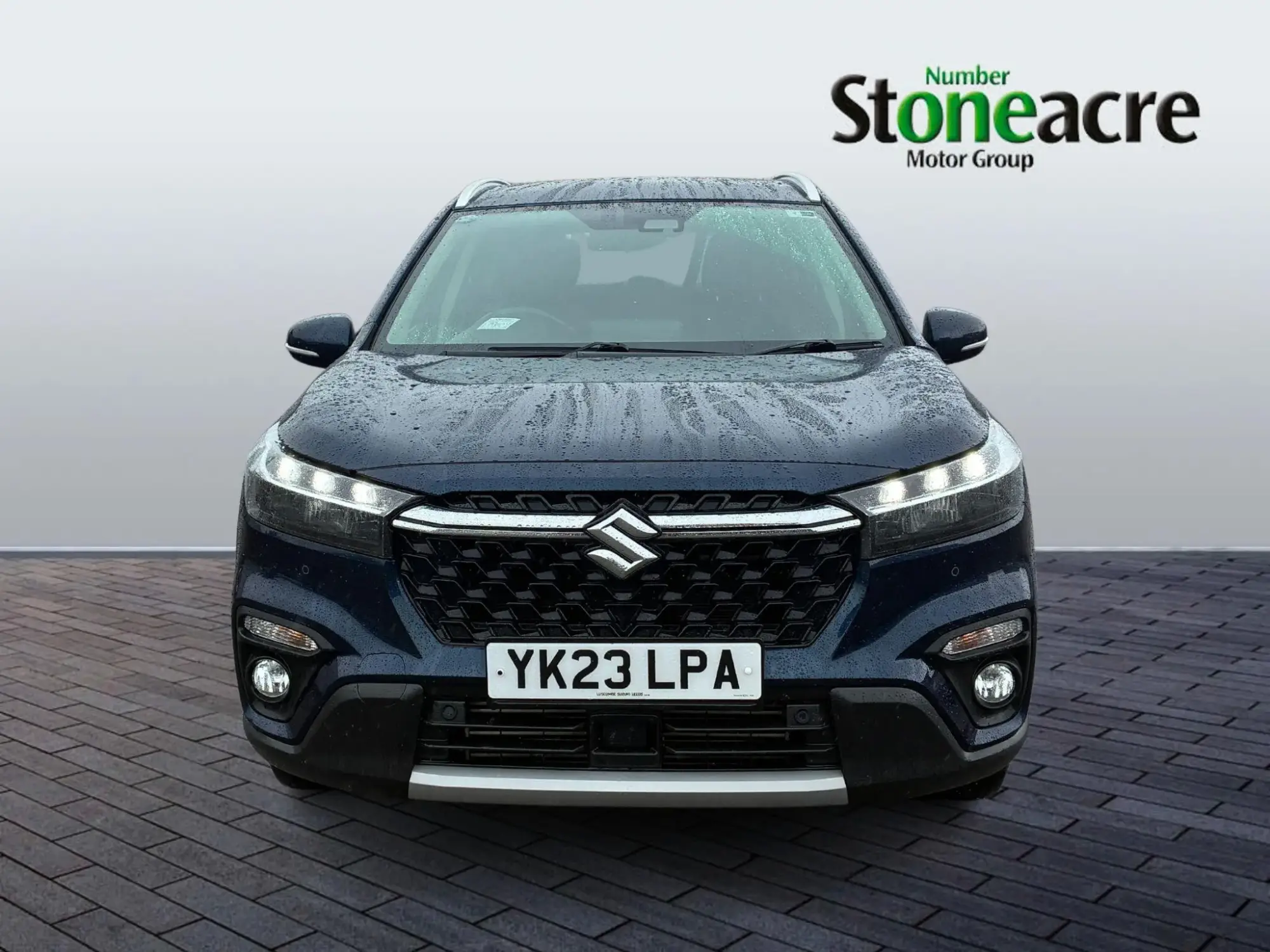 Suzuki S-Cross Image 2