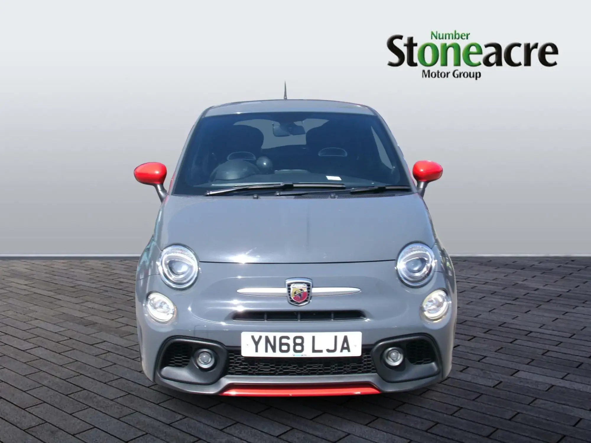 Abarth 595 1.4 T-Jet 145 3dr YN68LJA Image 2