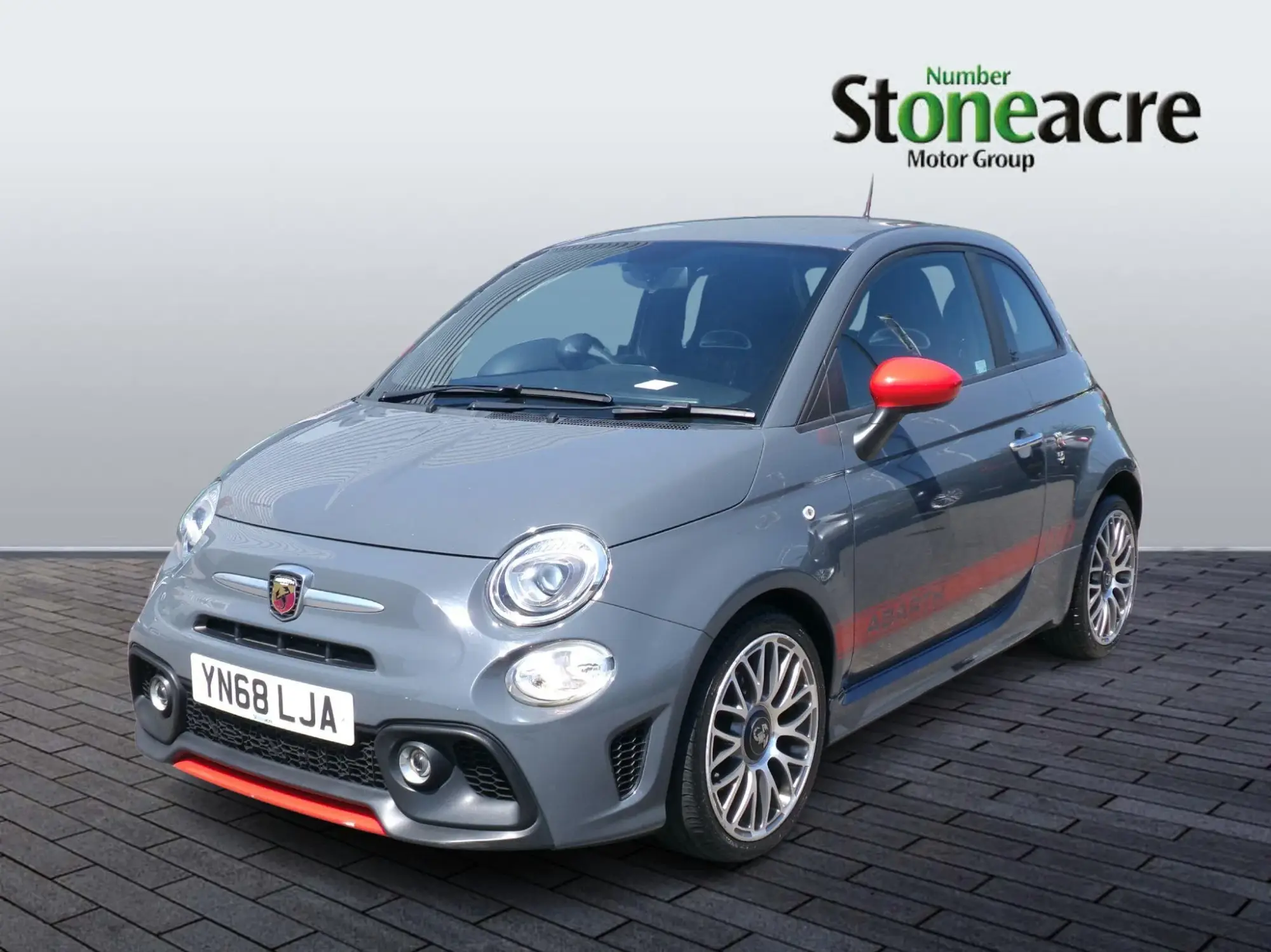 Abarth 595 1.4 T-Jet 145 3dr YN68LJA Image 3