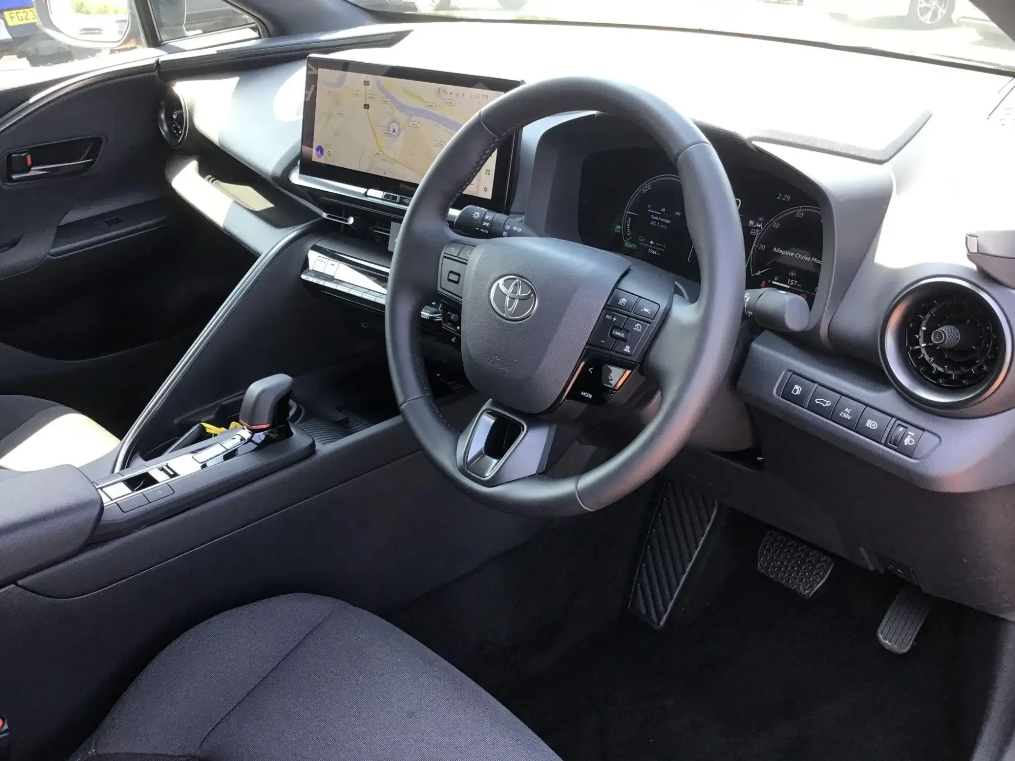 Toyota C-HR Plug-in Hybrid Image 7 Toyota C-HR Plug-in Hybrid Image 7