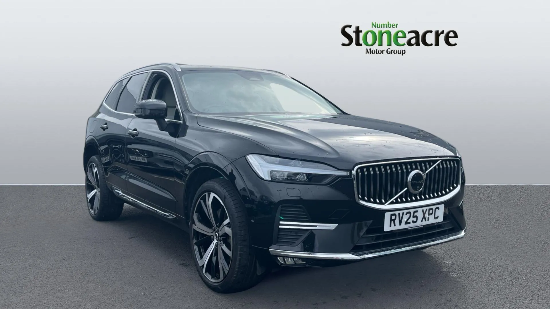 Volvo XC60 listing photo