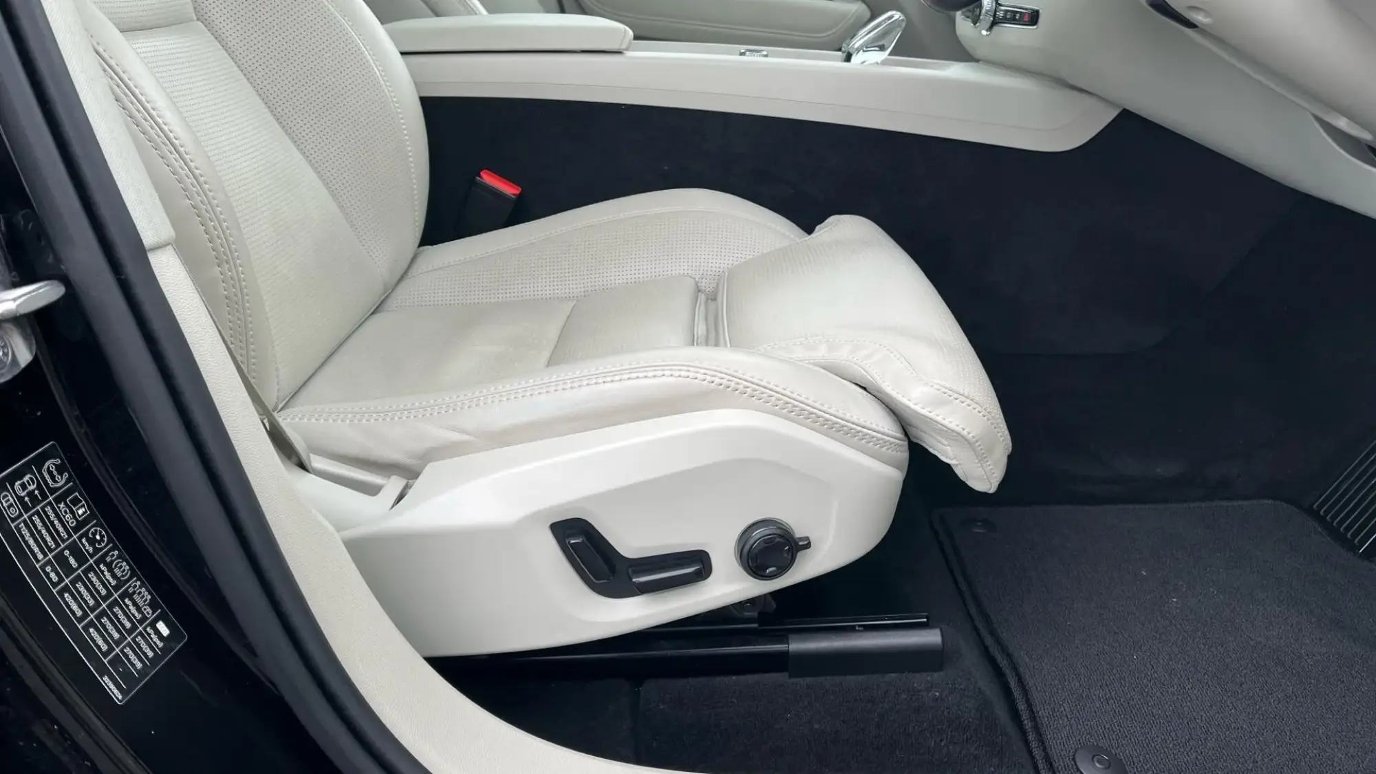 Volvo XC60 Image 27 Volvo XC60 Image 27