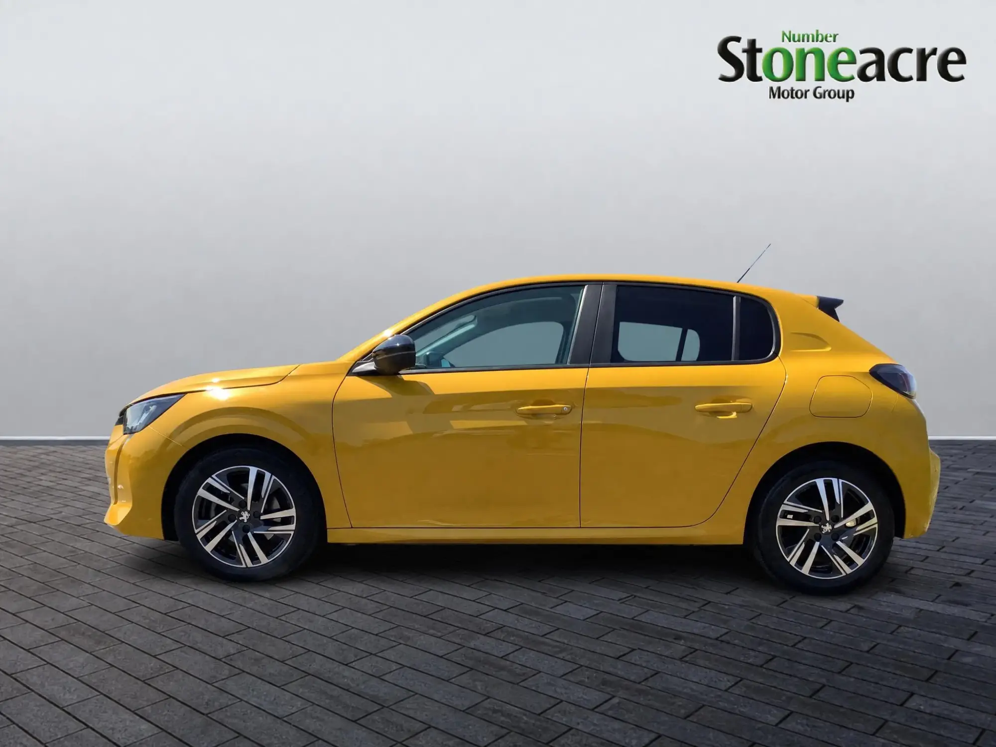 Peugeot 208 Image 5