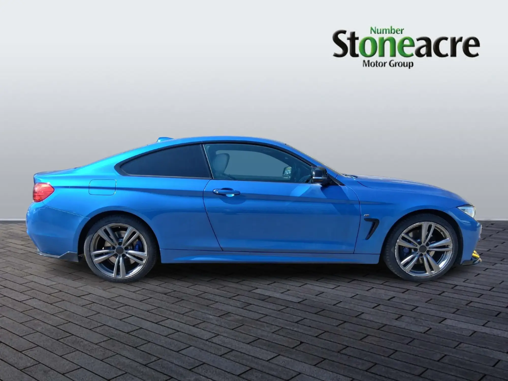BMW 4 Series 2.0 420d M Sport Auto xDrive Euro 6 (s/s) 2dr RO05DGR Image 2