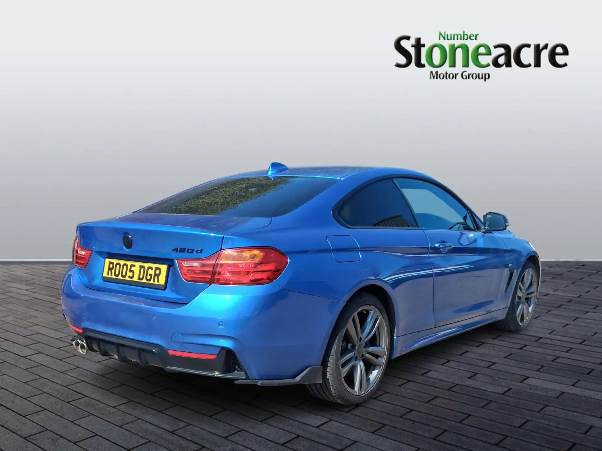 BMW 4 Series 2.0 420d M Sport Auto xDrive Euro 6 (s/s) 2dr RO05DGR Image 3