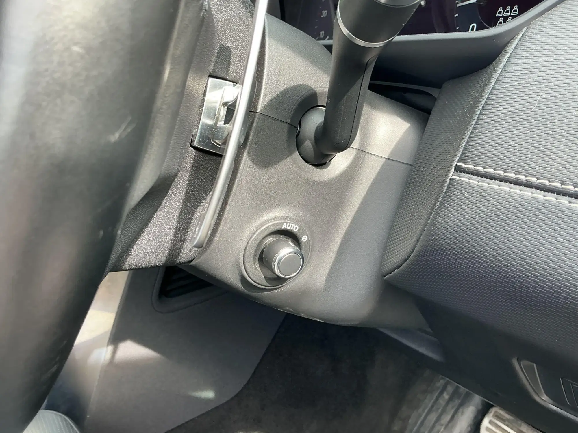 Land Rover Discovery Image 10 Land Rover Discovery Image 10