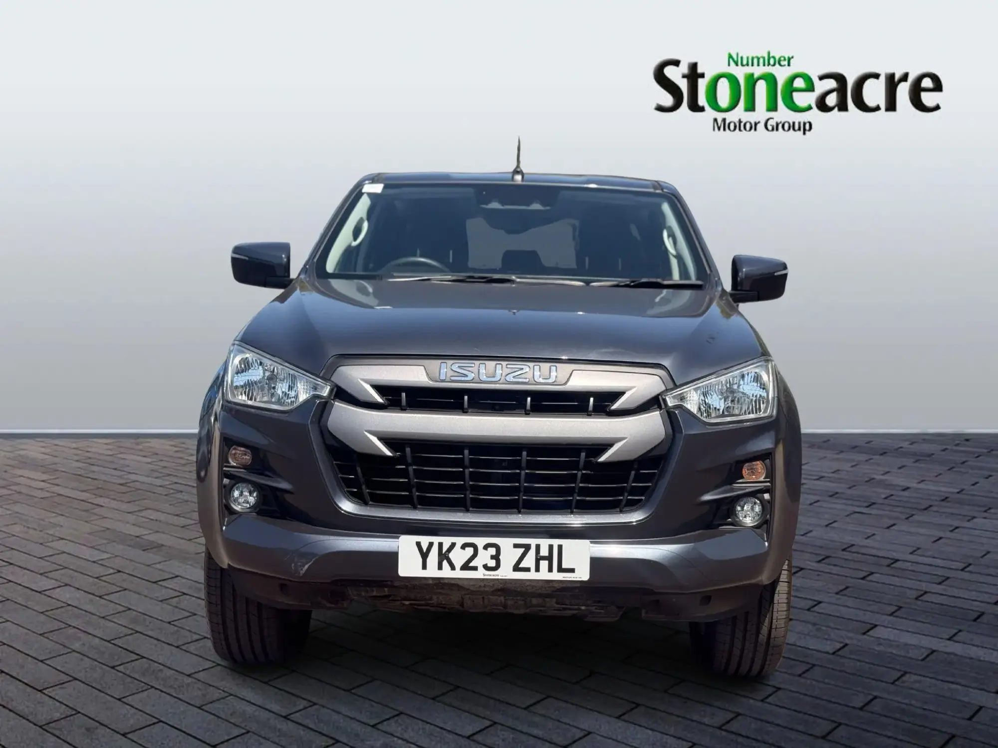 Isuzu D-Max DL20 Image 2