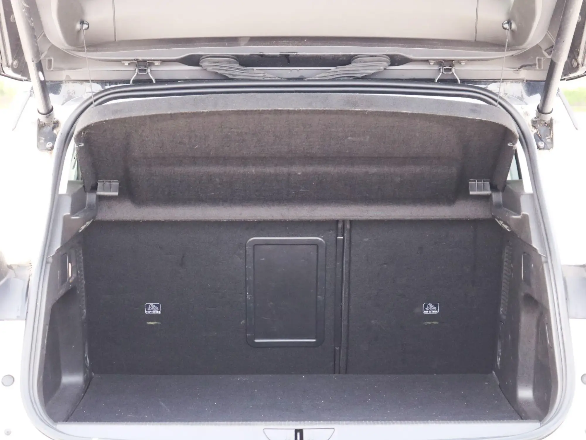 Vauxhall Grandland PHEV Image 12 Vauxhall Grandland PHEV Image 12